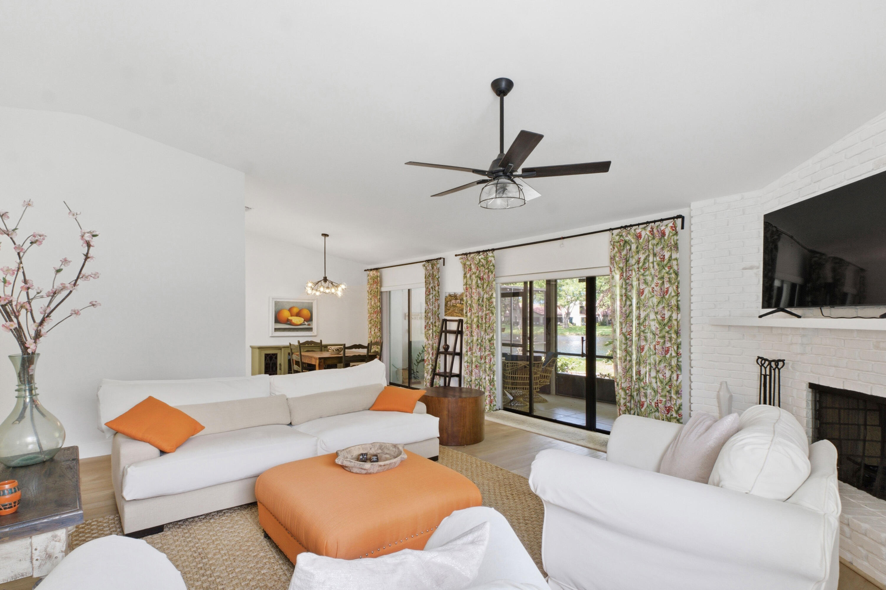 THE LAKES OF DEER CREEK - Residential Lease