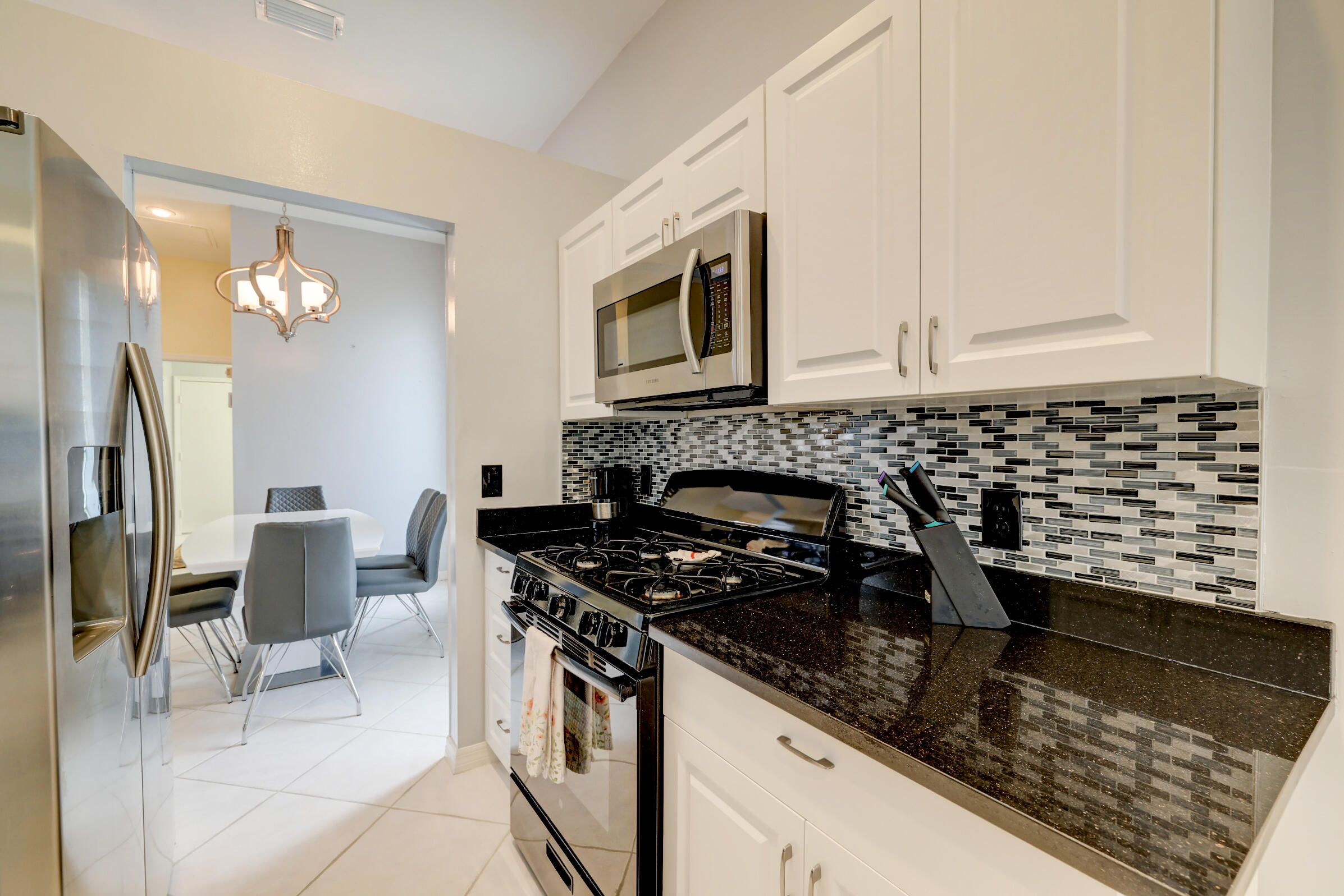 FAIRWAY ISLE PARCEL 8 BLK 15 - Residential