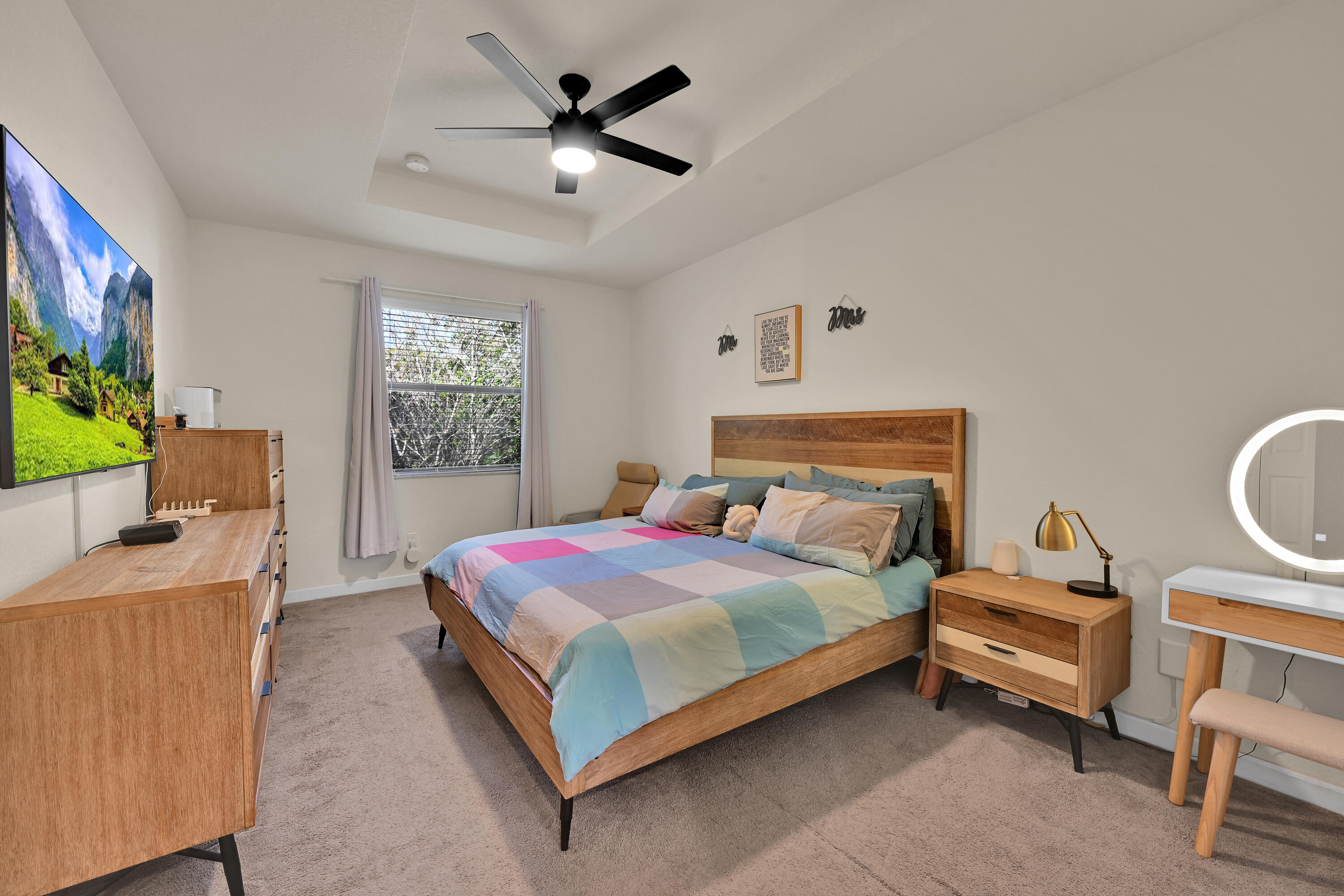 SIMONTON COURT - Residential