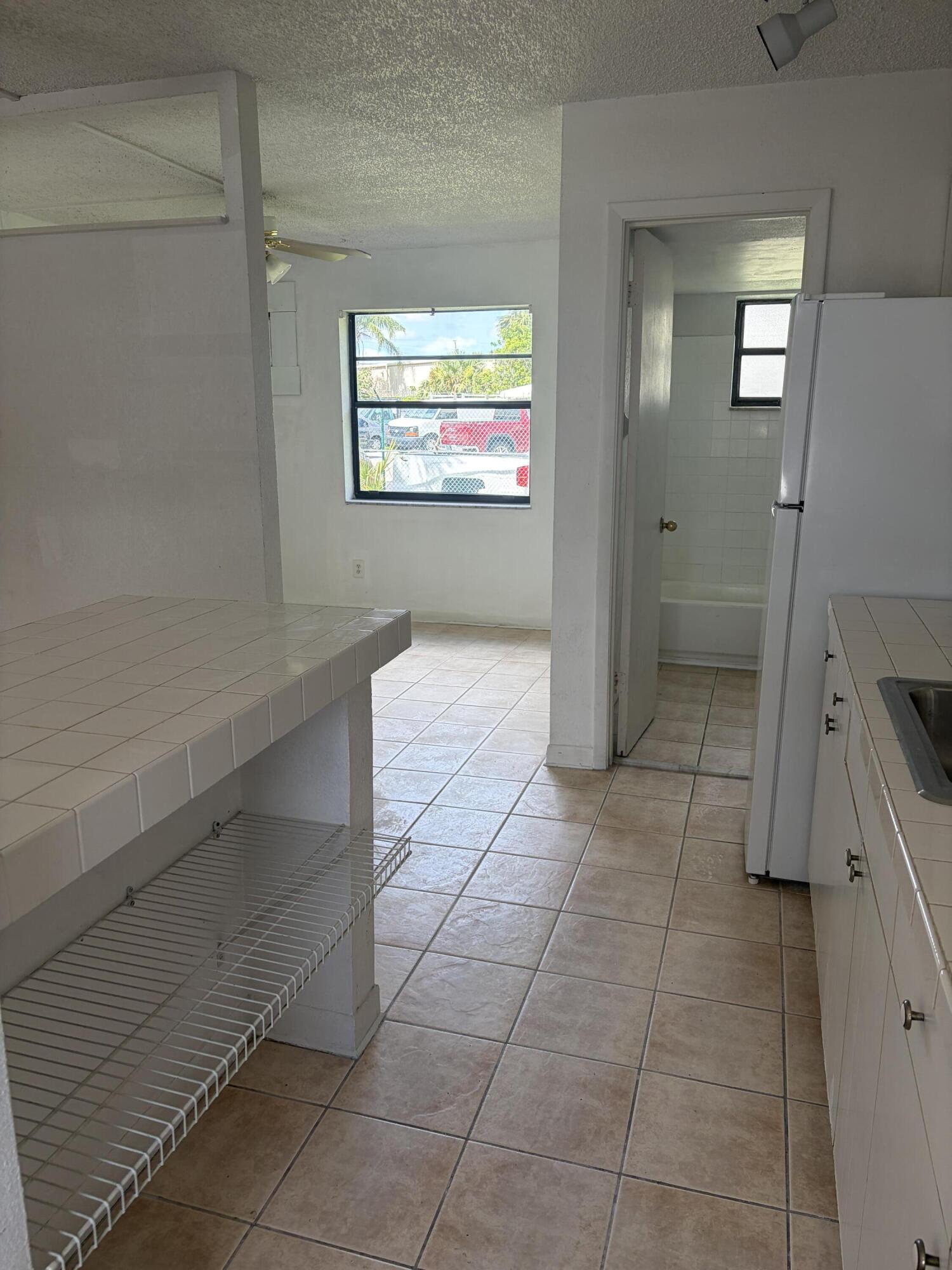 SIERRA CONDO APARTMENTS - Residential