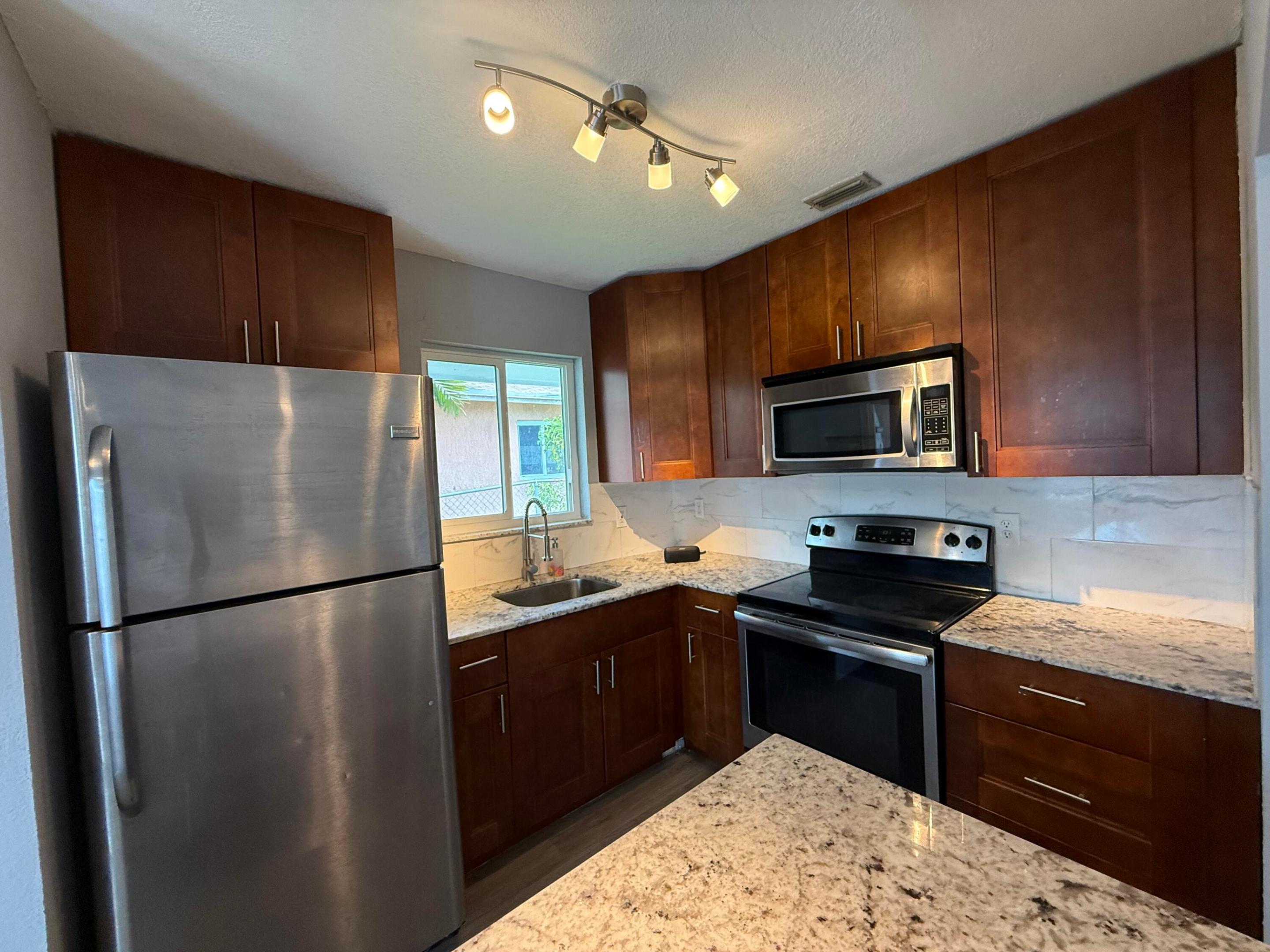 CARVER RANCHES THIRD ADD - Residential