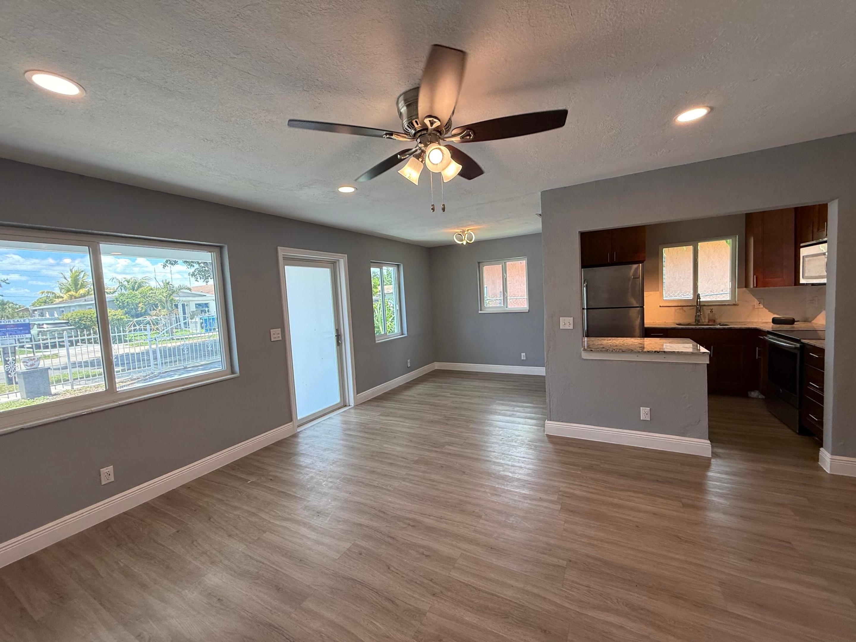 CARVER RANCHES THIRD ADD - Residential