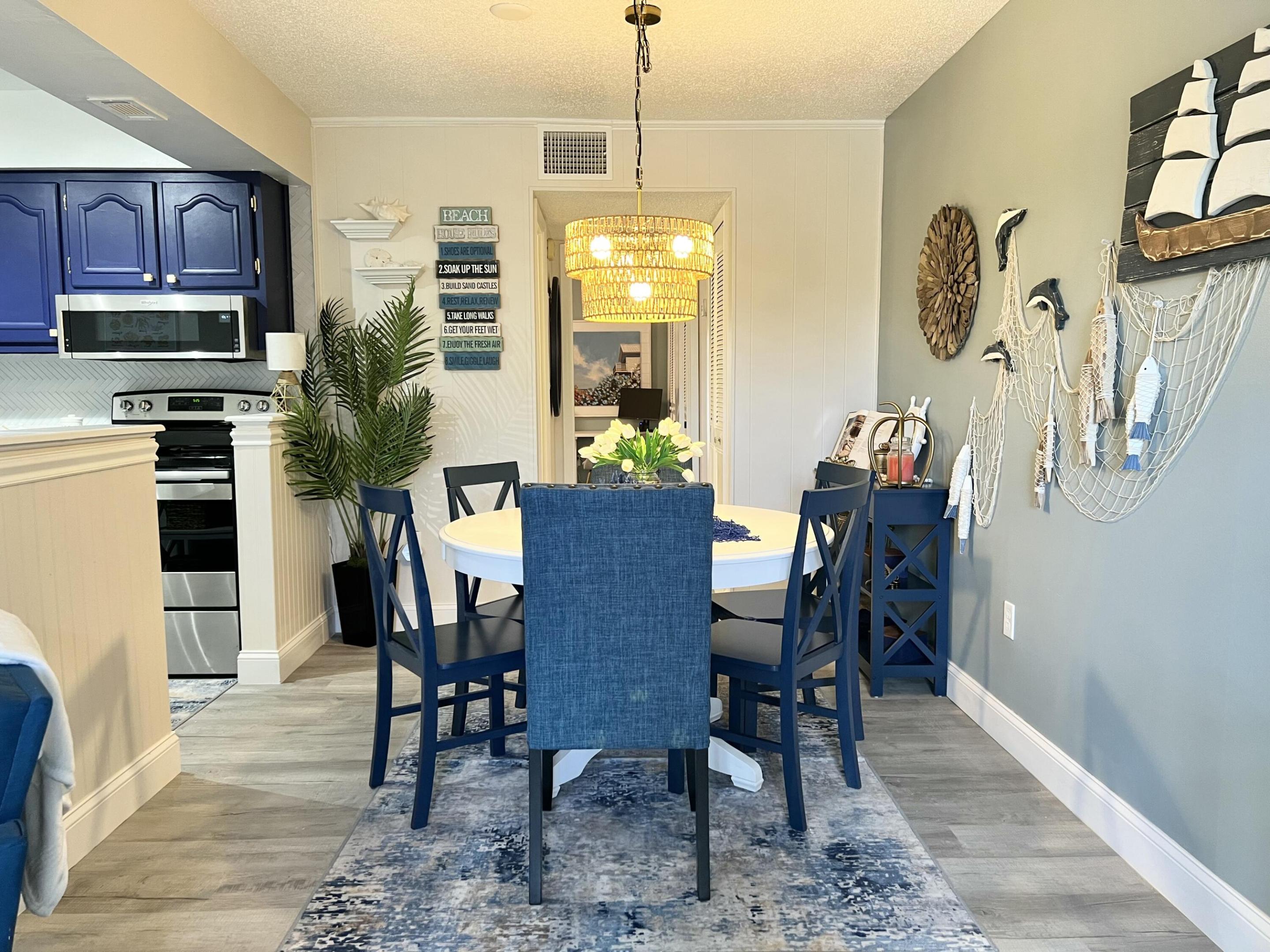 DE LA BAHIA CONDO - Residential Lease