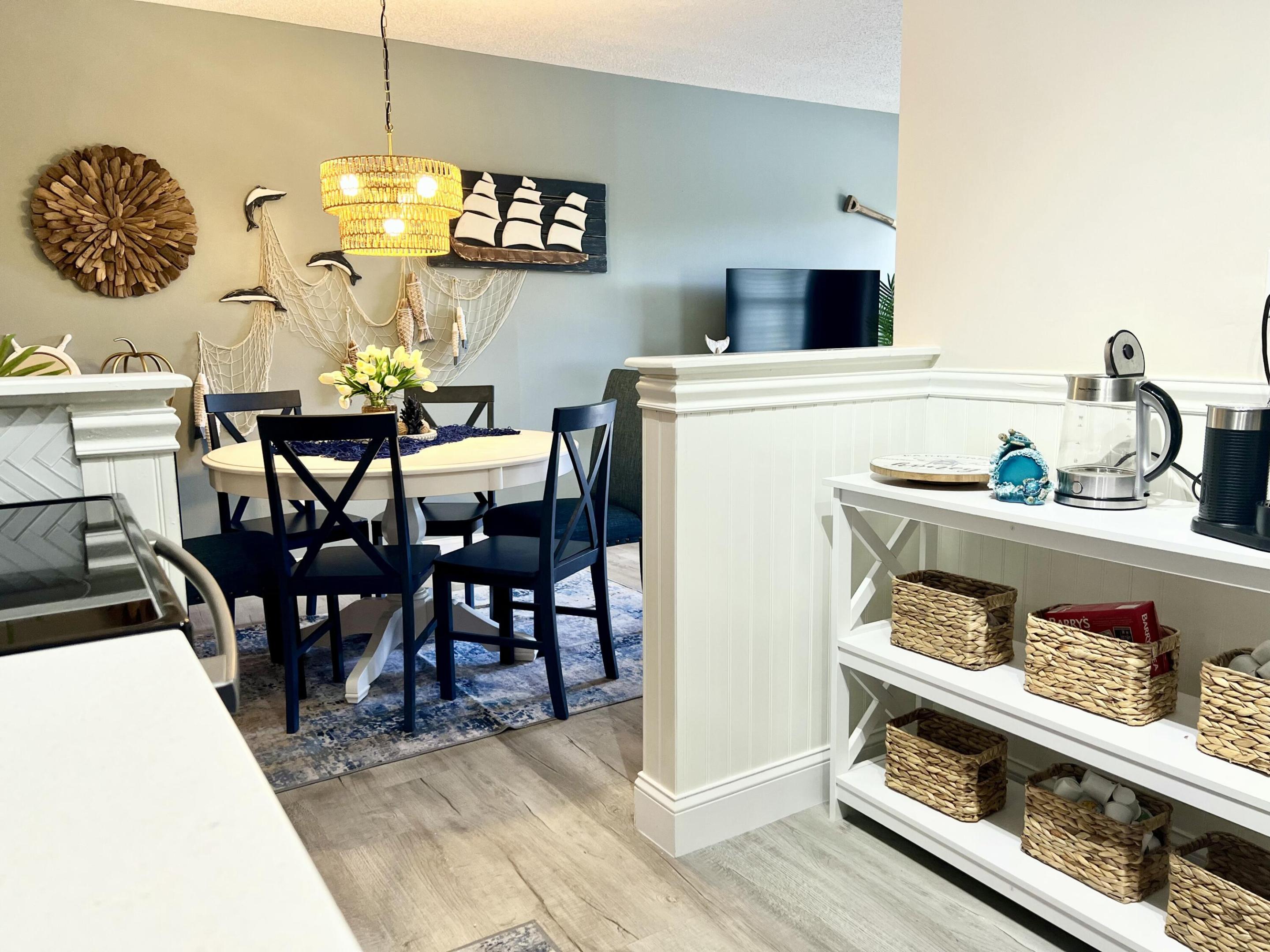 DE LA BAHIA CONDO - Residential Lease
