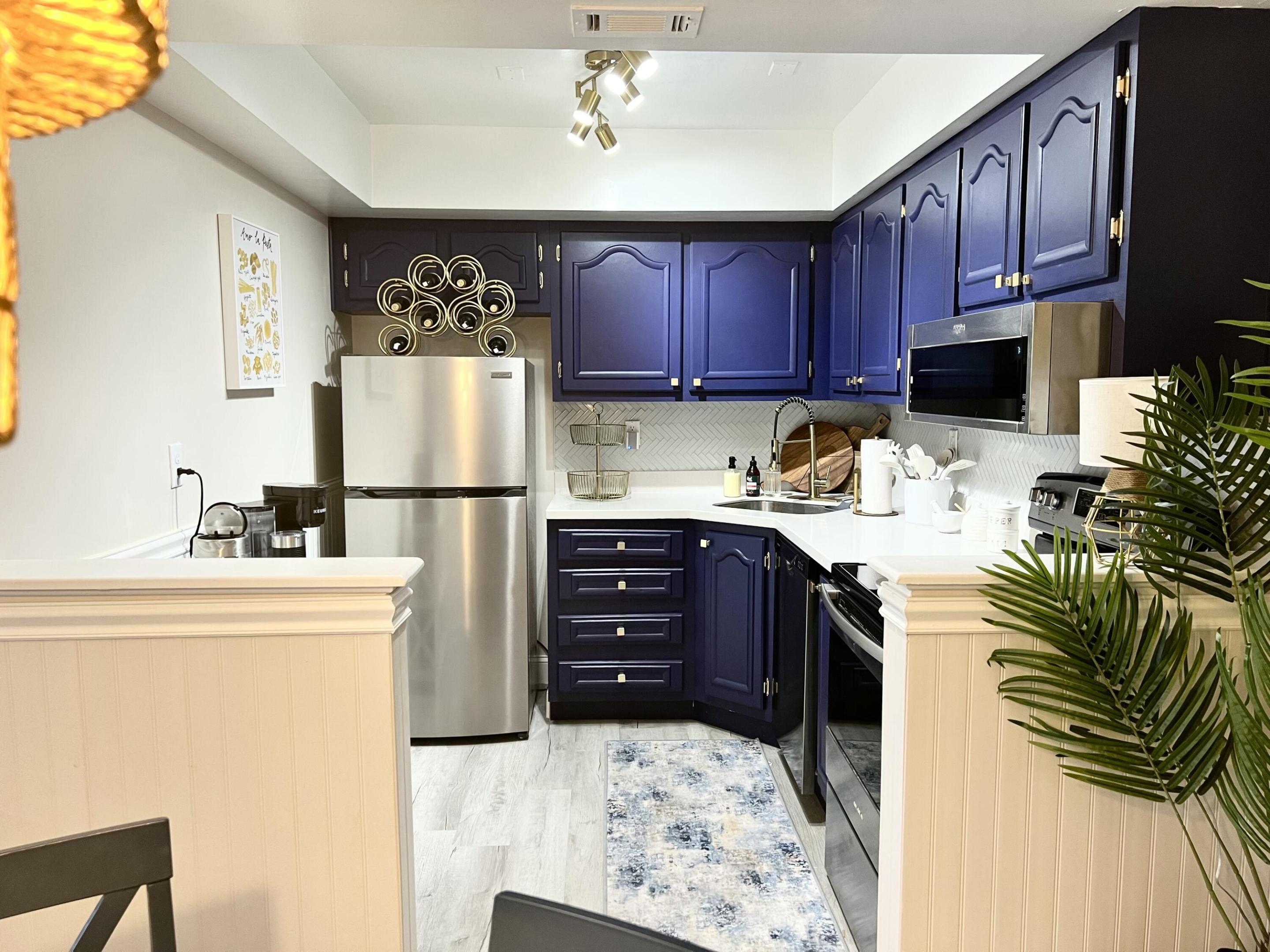 DE LA BAHIA CONDO - Residential Lease