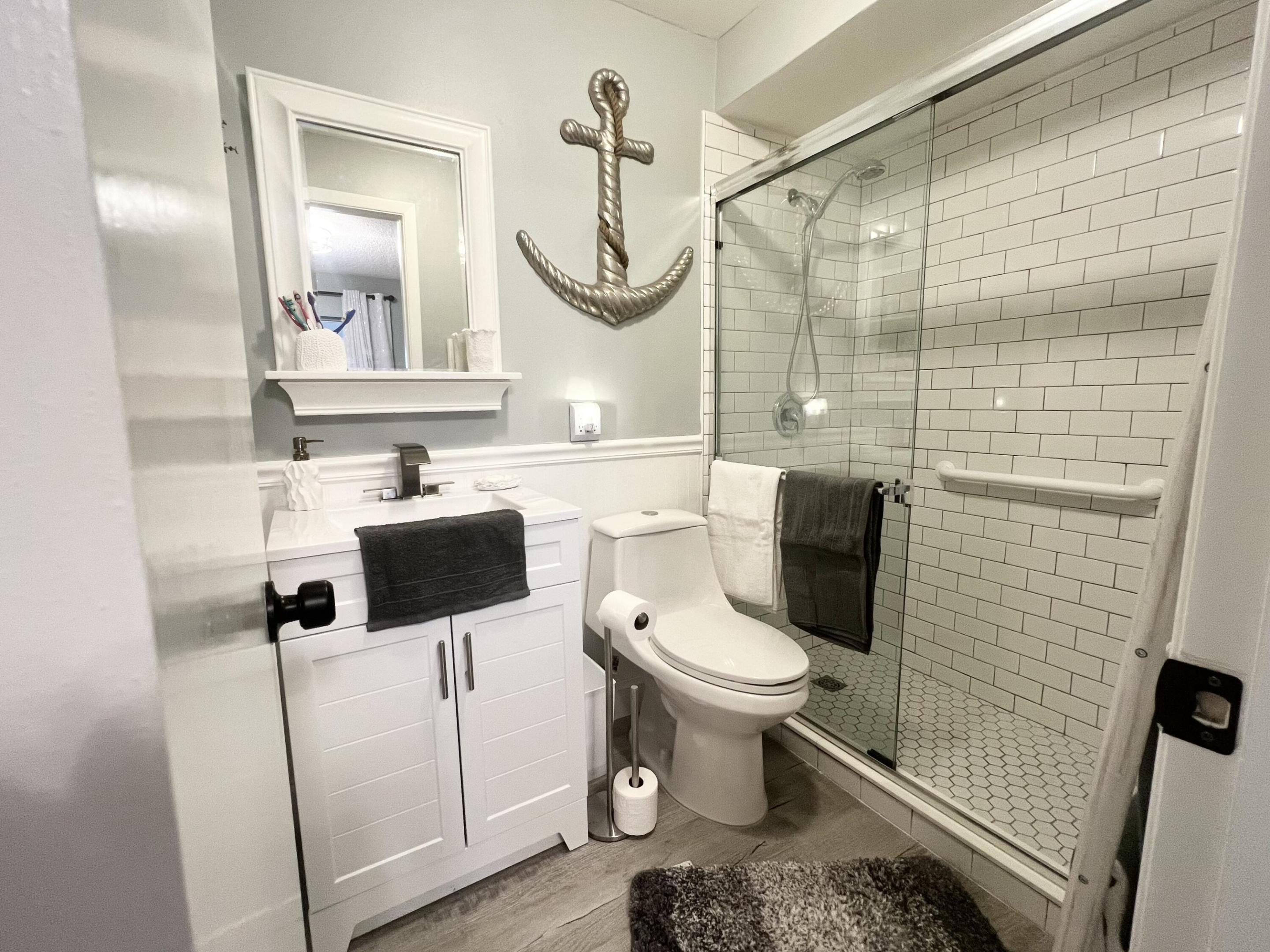 DE LA BAHIA CONDO - Residential Lease