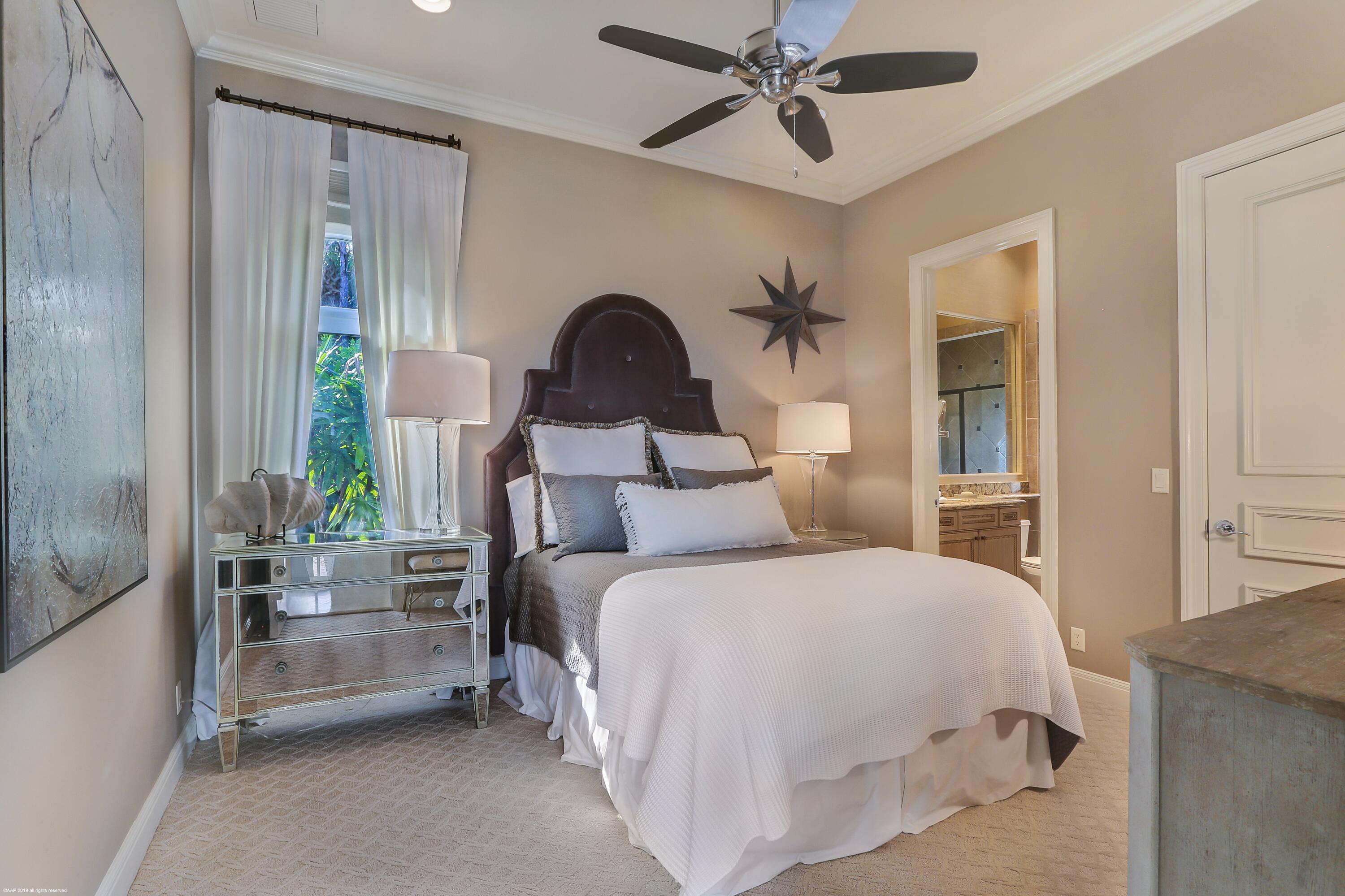 OLD PALM - Residential