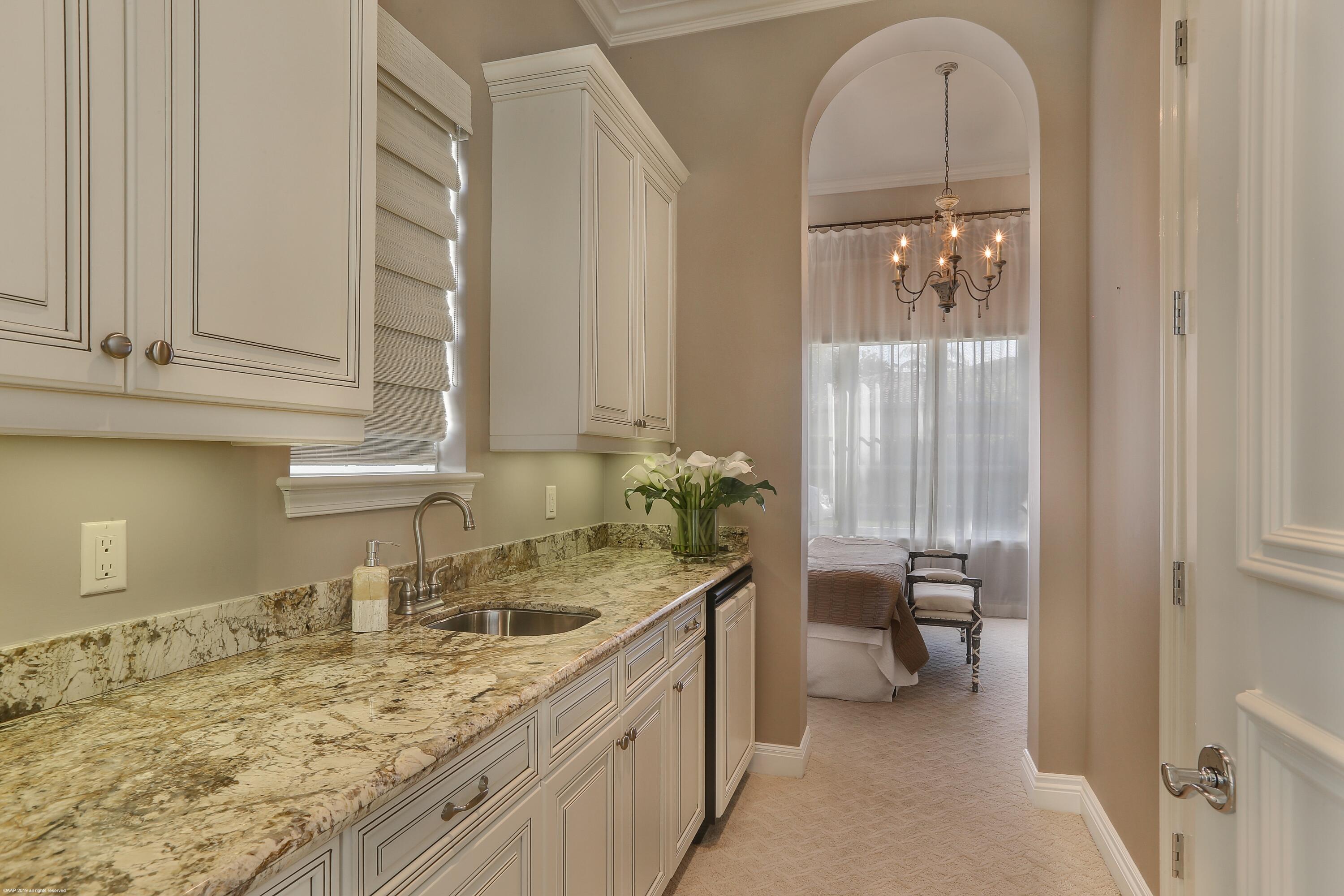 OLD PALM - Residential