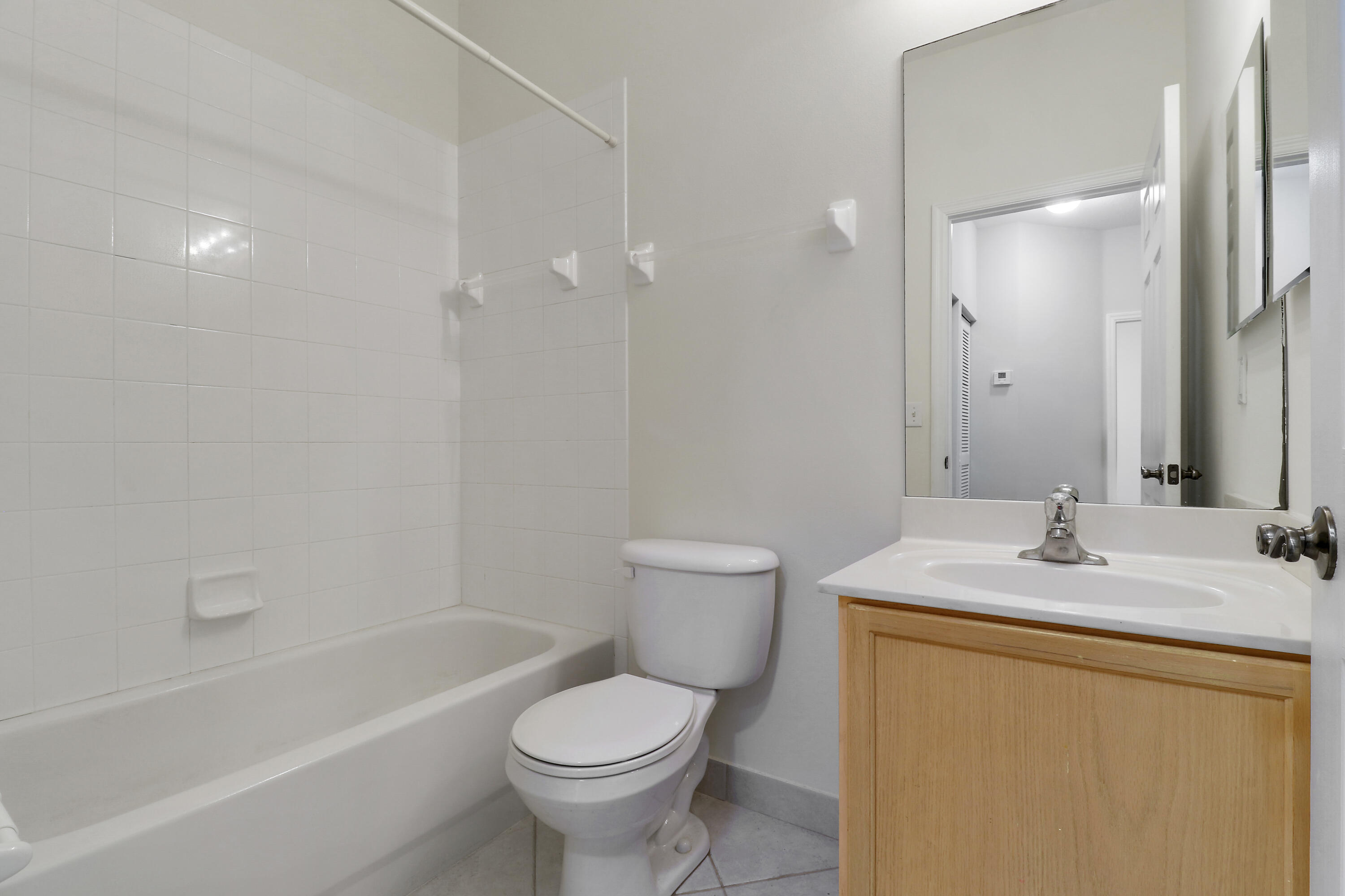 TEQUESTA TRACE CONDO - Residential Lease