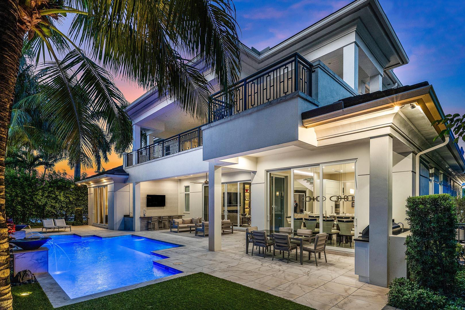 ROYAL PALM YACHT & COUNTRY CLUB - Residential