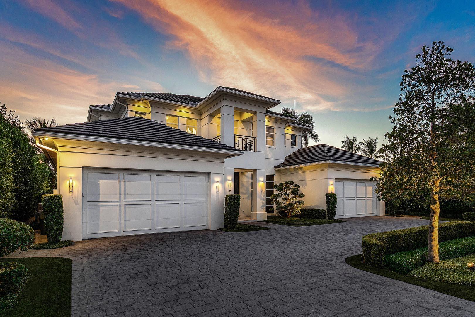 ROYAL PALM YACHT & COUNTRY CLUB - Residential