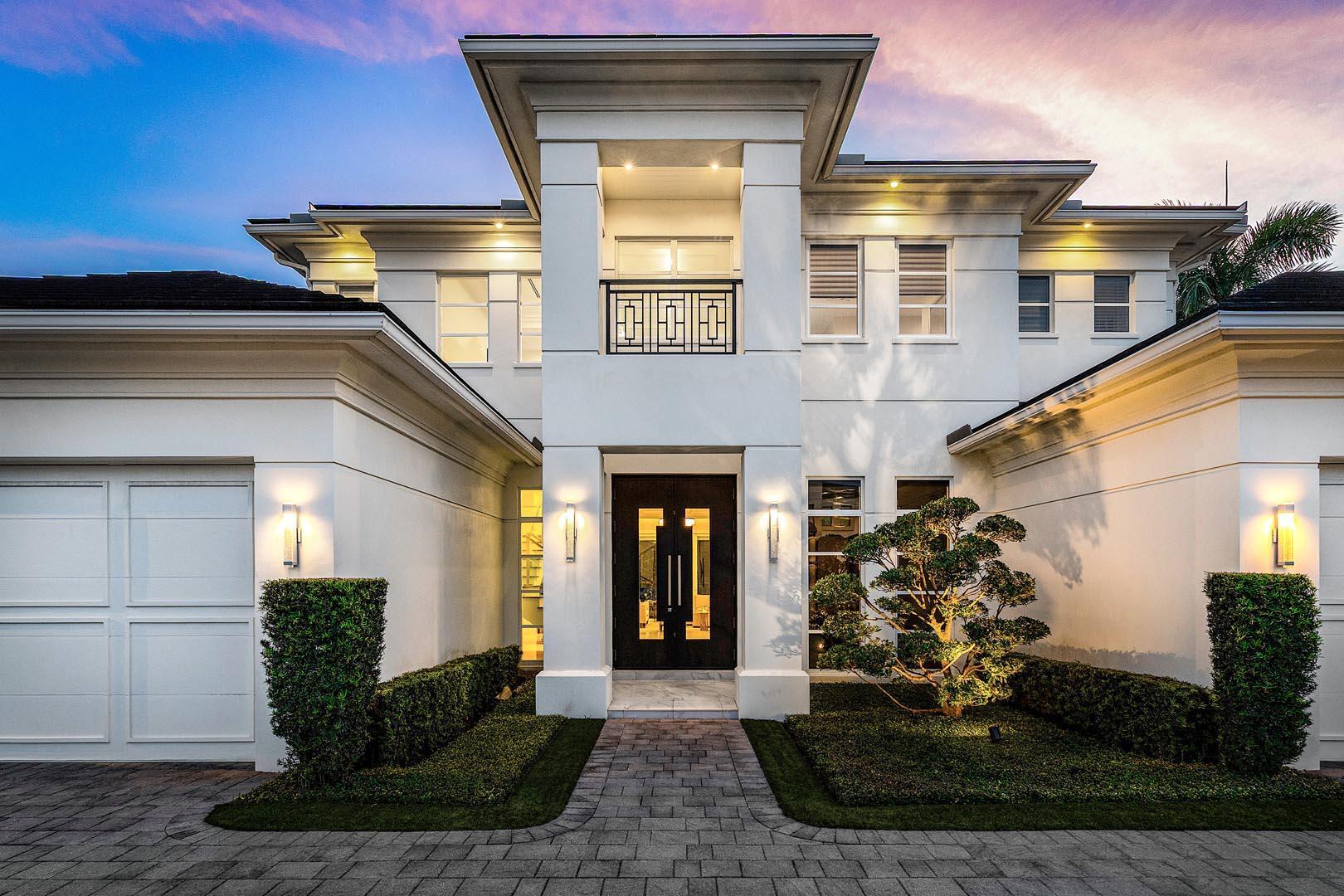 ROYAL PALM YACHT & COUNTRY CLUB - Residential