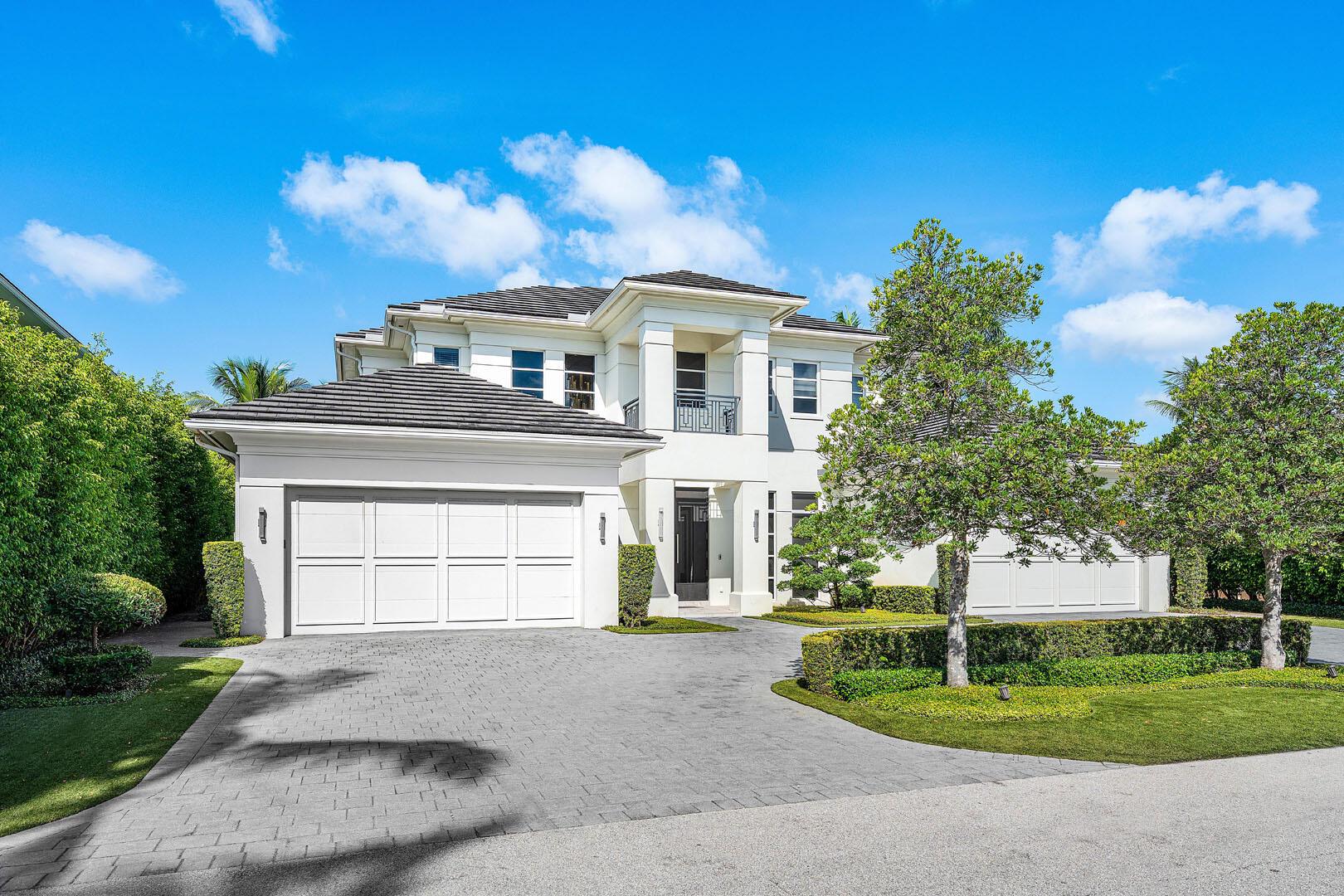 ROYAL PALM YACHT & COUNTRY CLUB - Residential