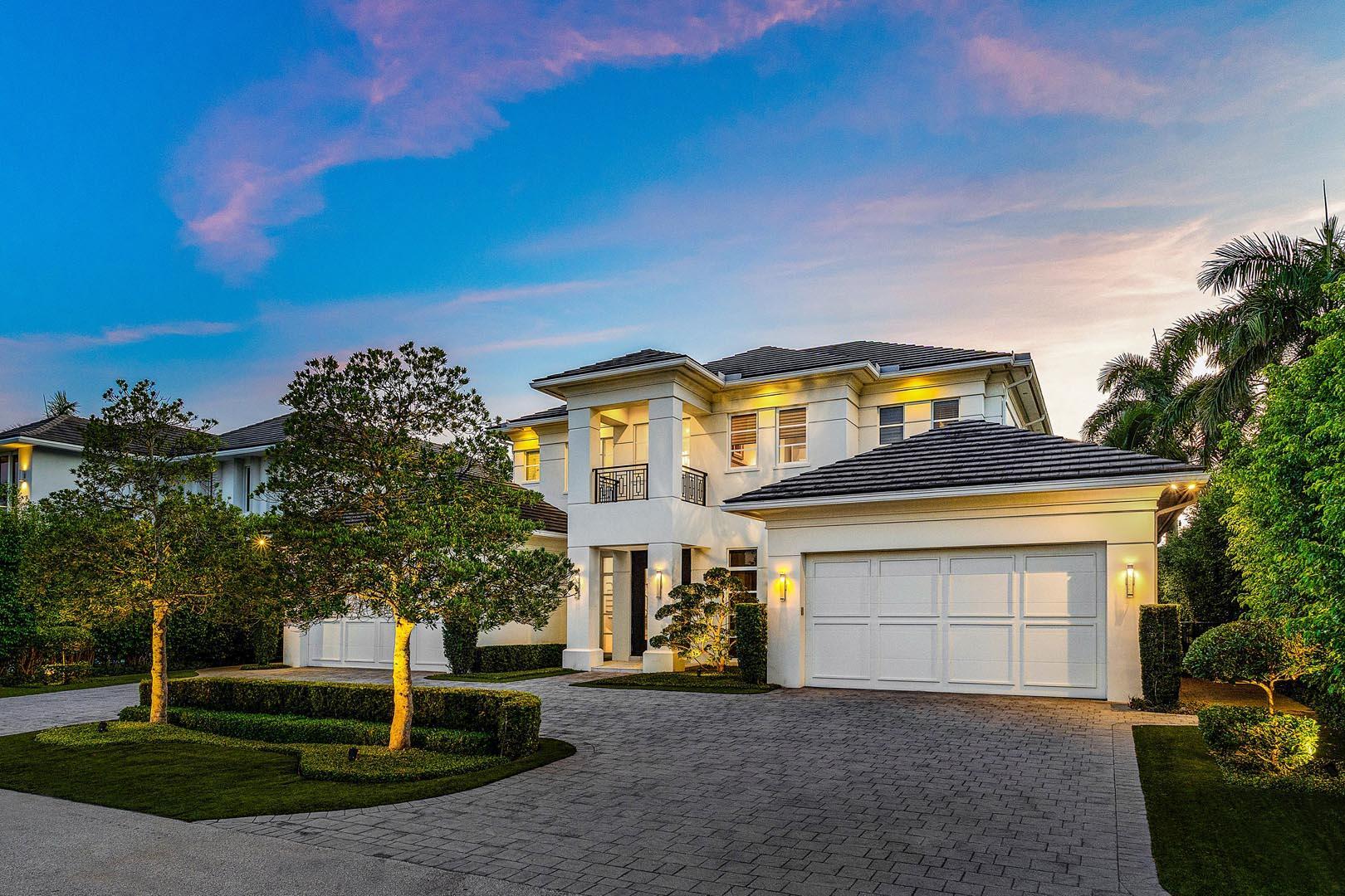 ROYAL PALM YACHT & COUNTRY CLUB - Residential