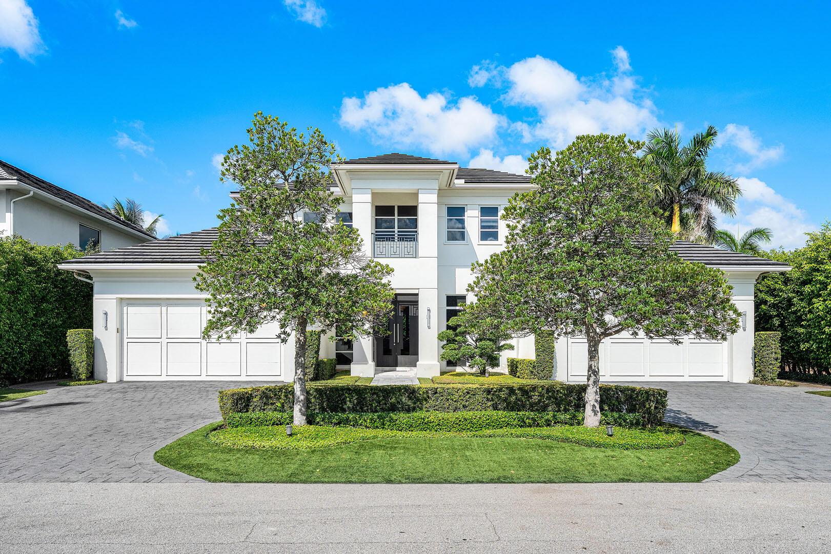 ROYAL PALM YACHT & COUNTRY CLUB - Residential