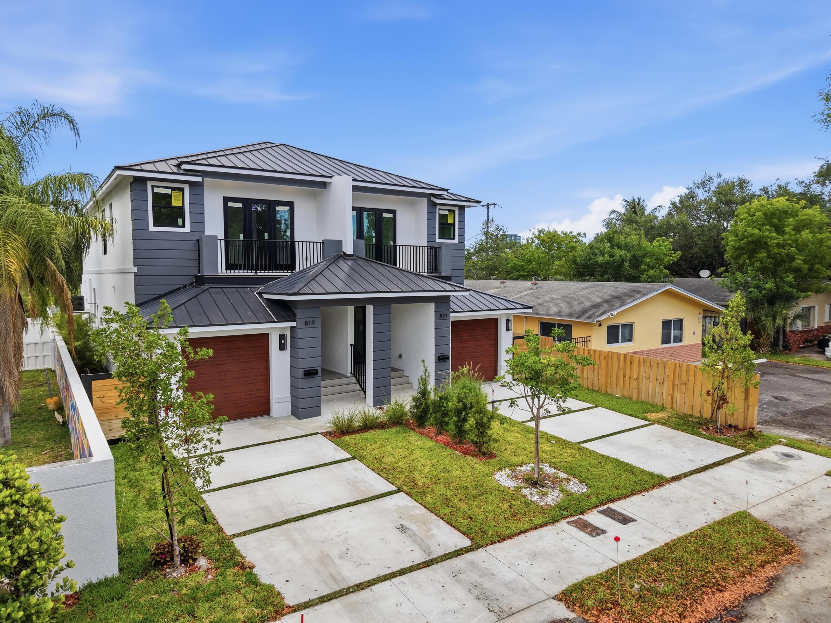 Sailboat Bend - Residential