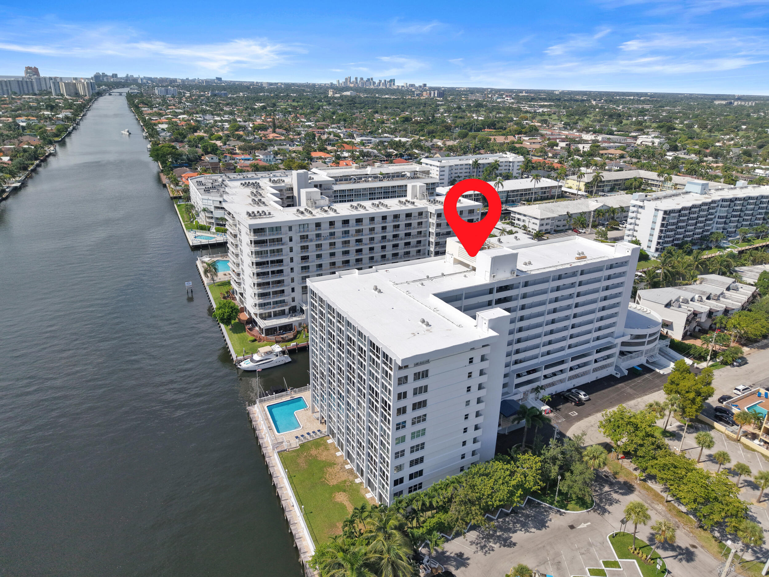 ROYAL MARINER CONDO - Residential