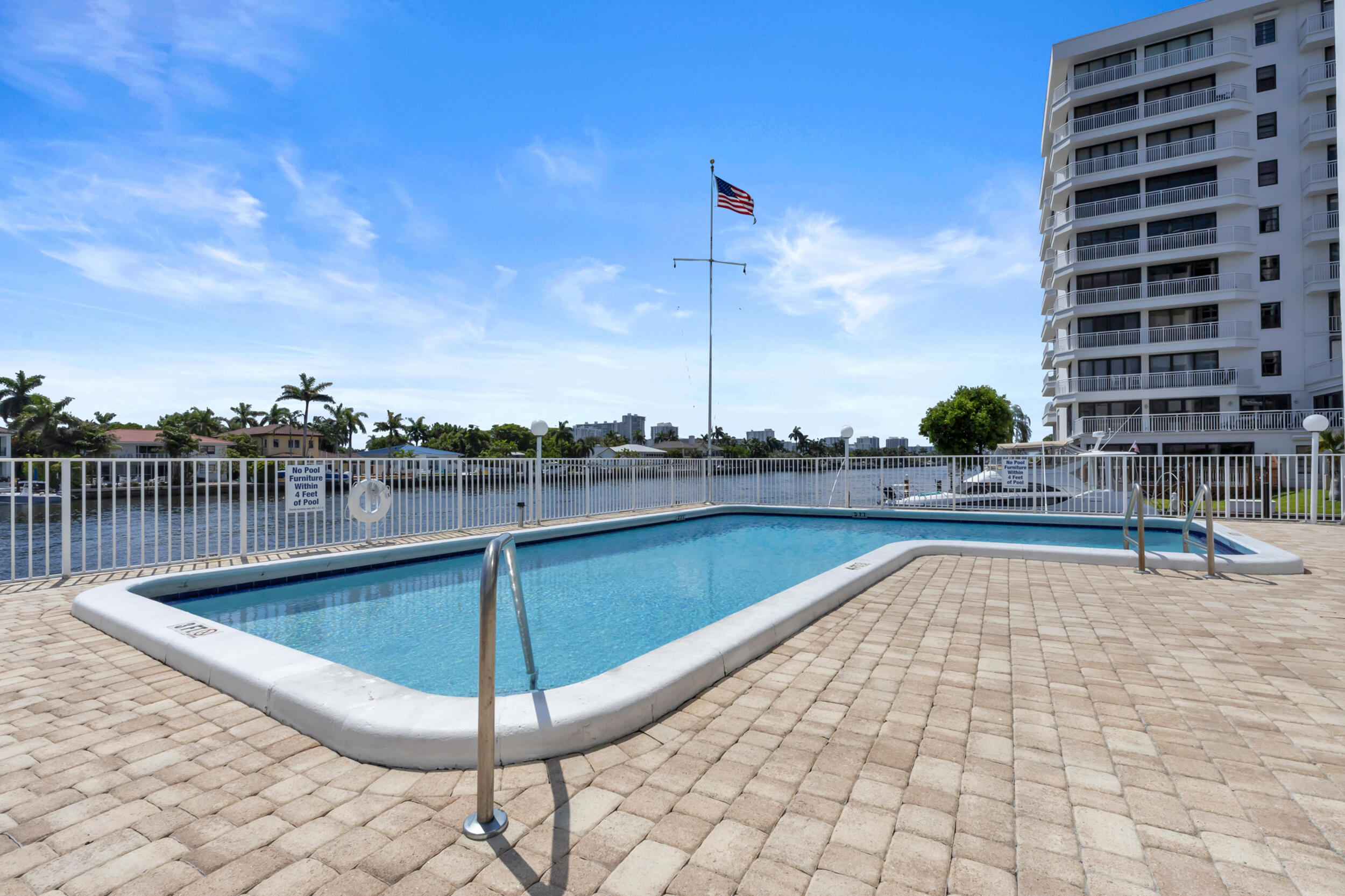 ROYAL MARINER CONDO - Residential