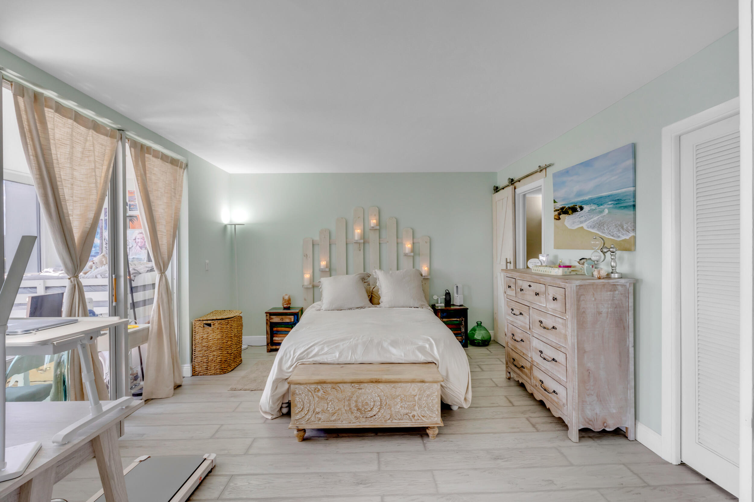 ROYAL MARINER CONDO - Residential