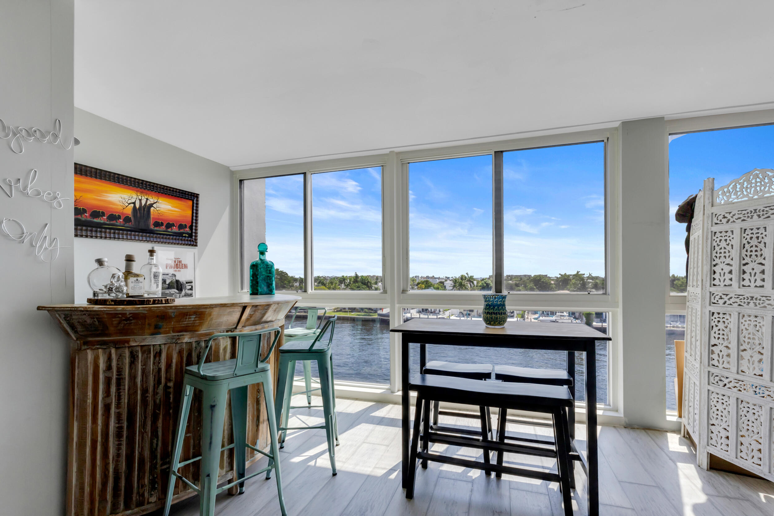 ROYAL MARINER CONDO - Residential