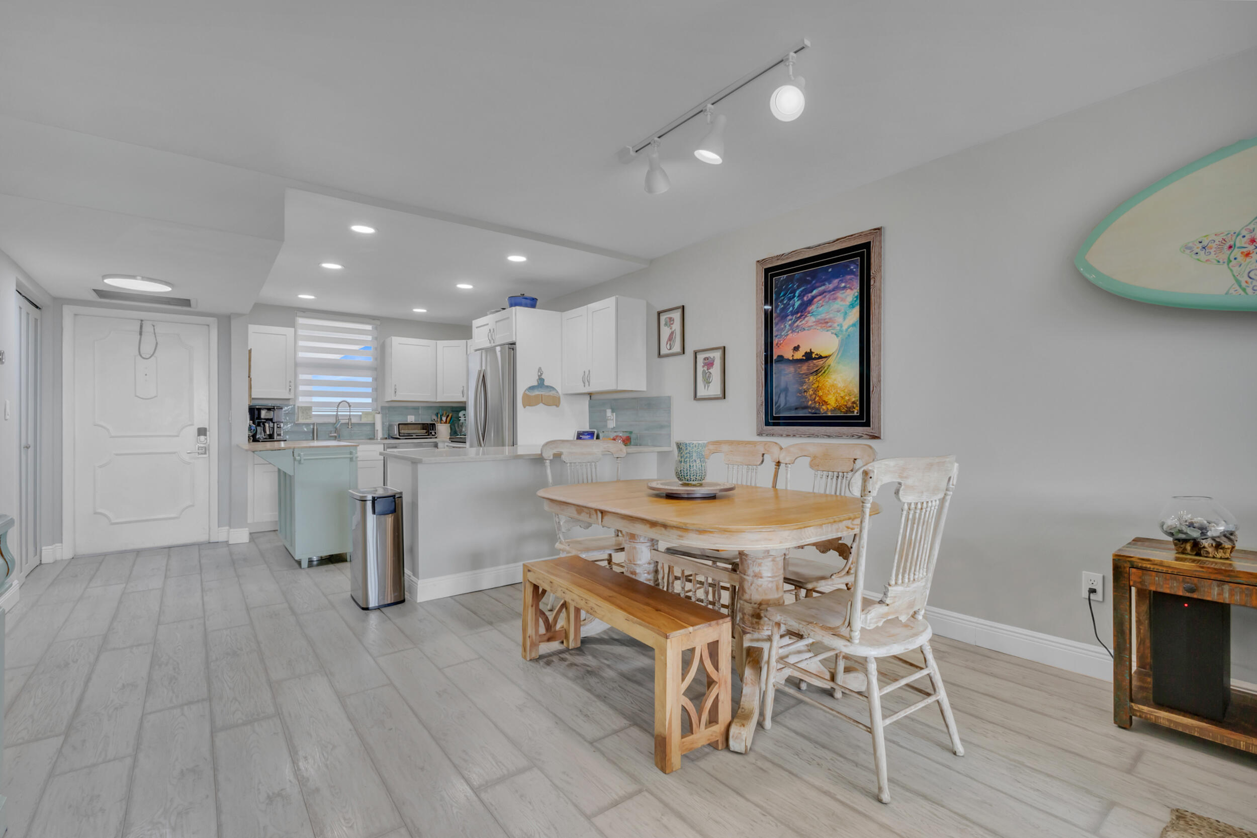 ROYAL MARINER CONDO - Residential