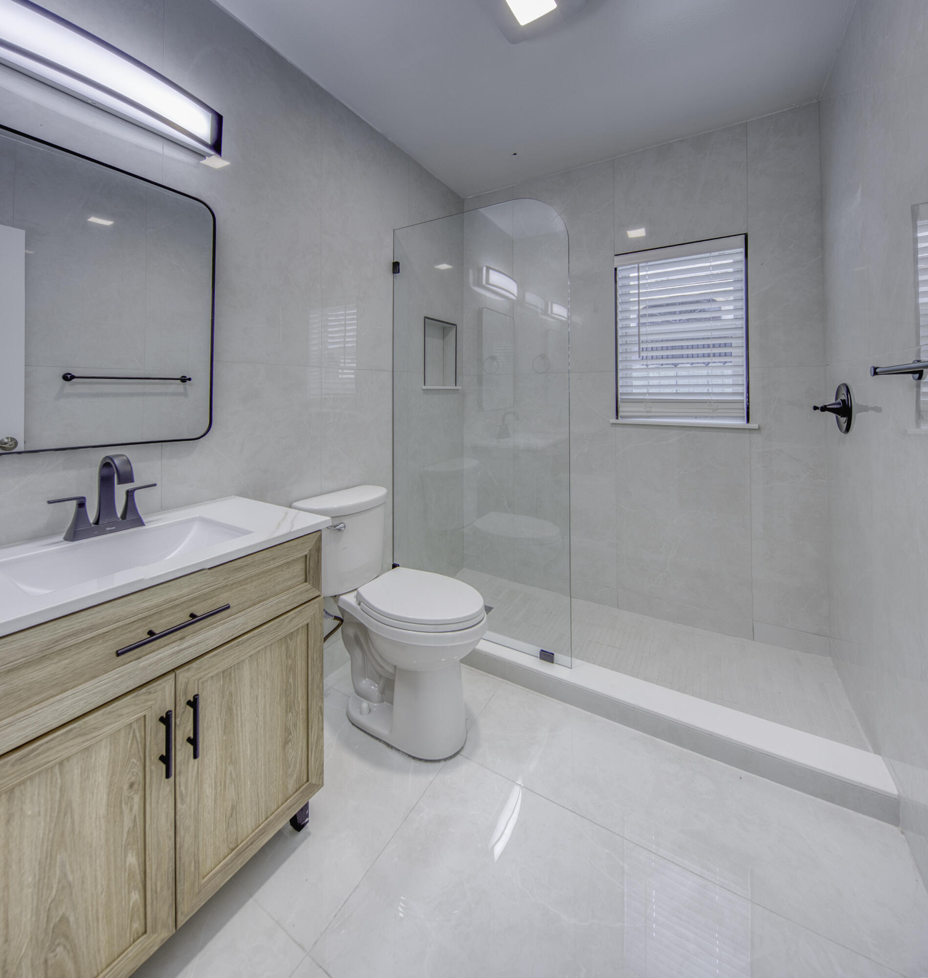 LAKE WORTH TOWN OF - Residential Lease