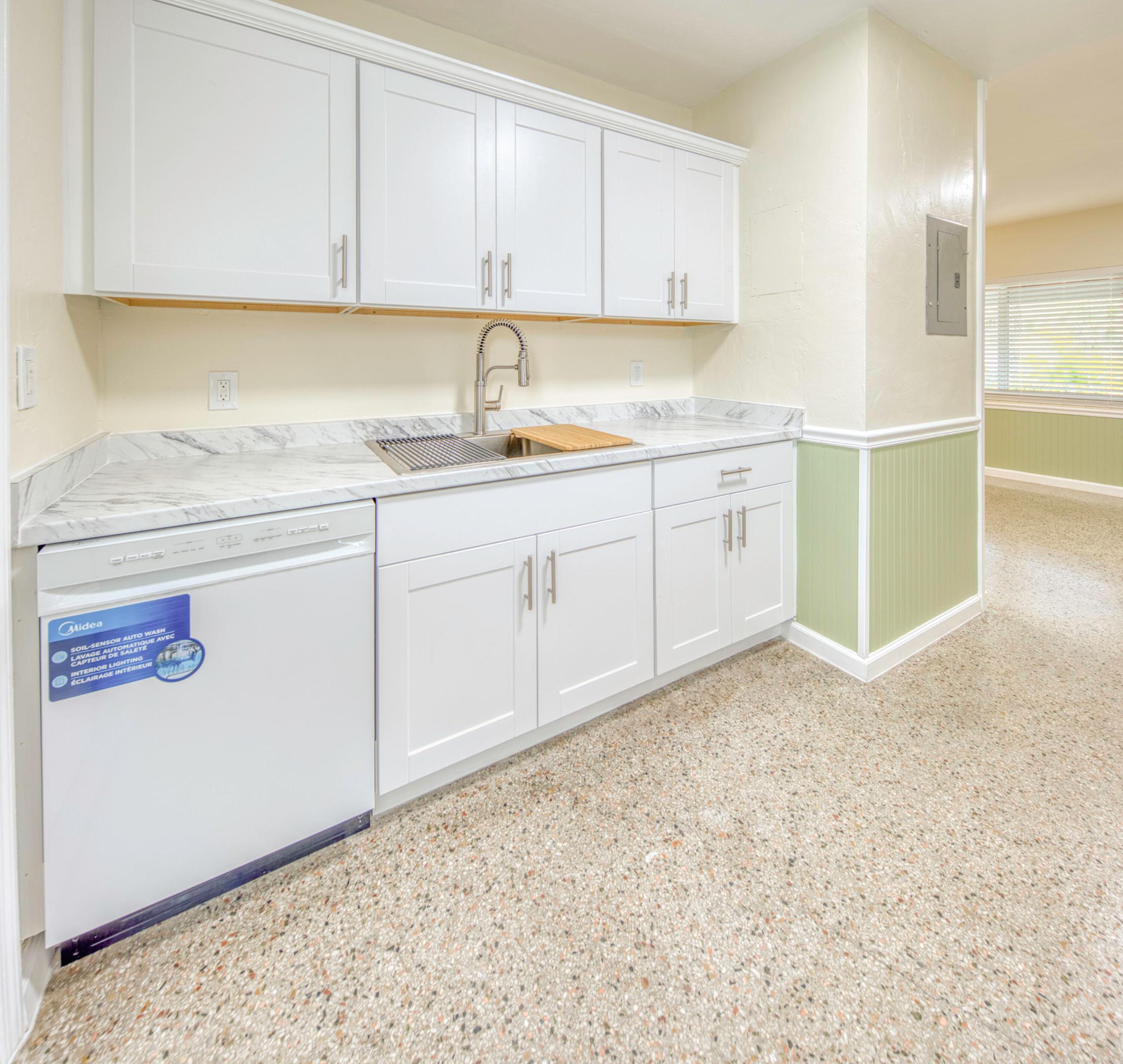 LAKE WORTH TOWN OF - Residential Lease