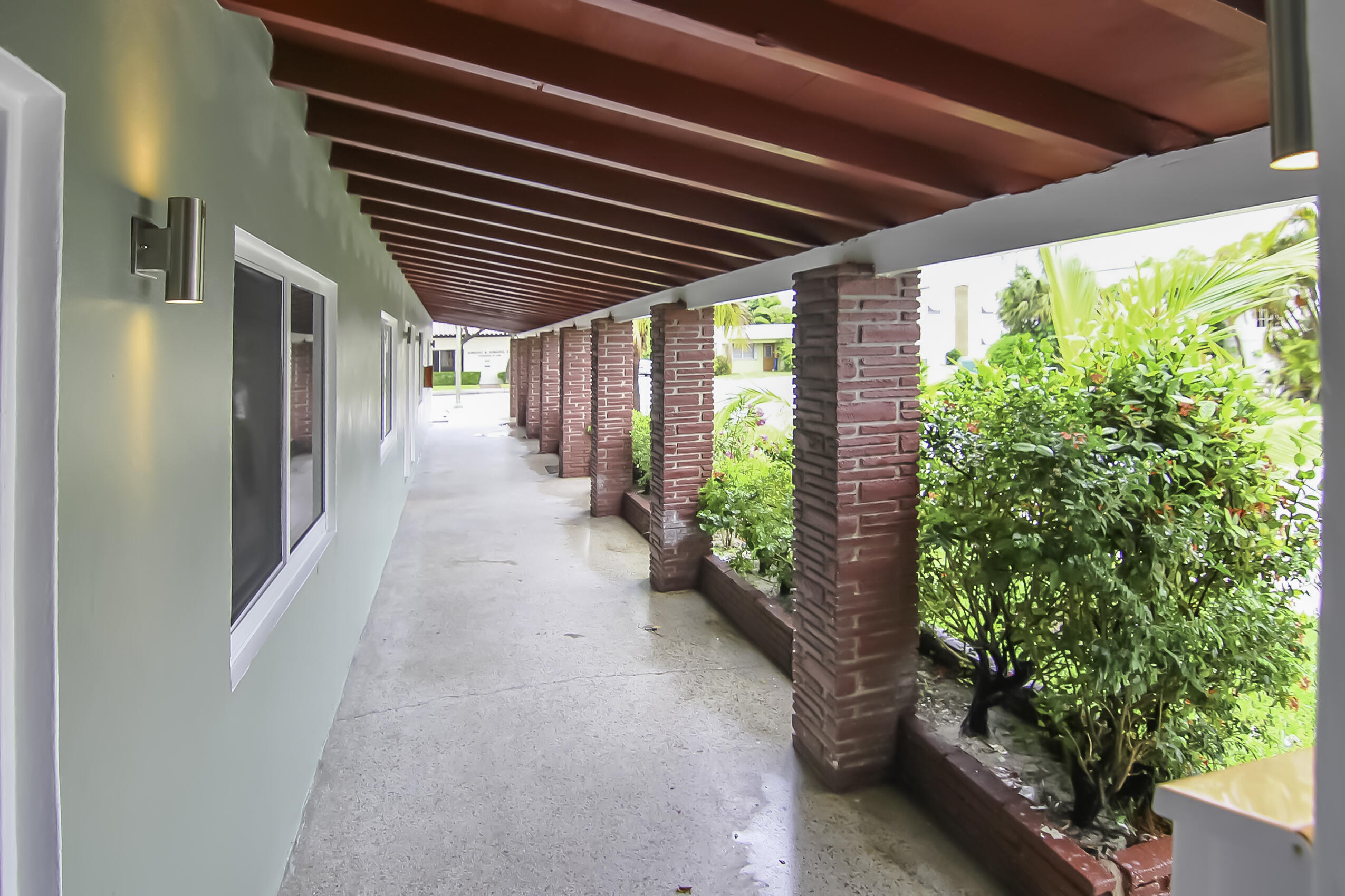 LAKE WORTH TOWN OF - Residential Lease