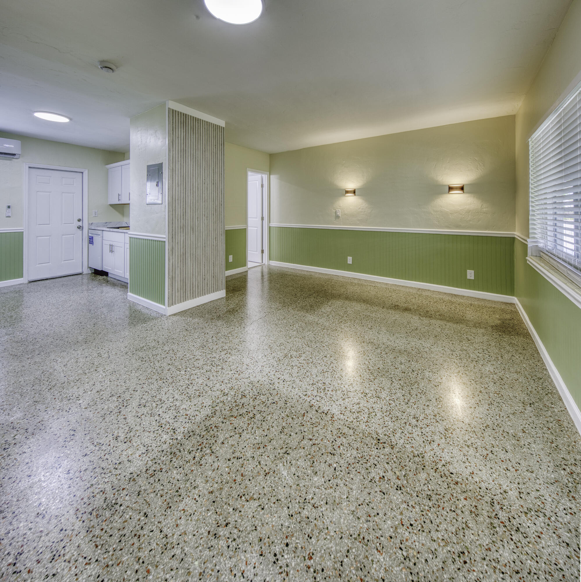 LAKE WORTH TOWN OF - Residential Lease