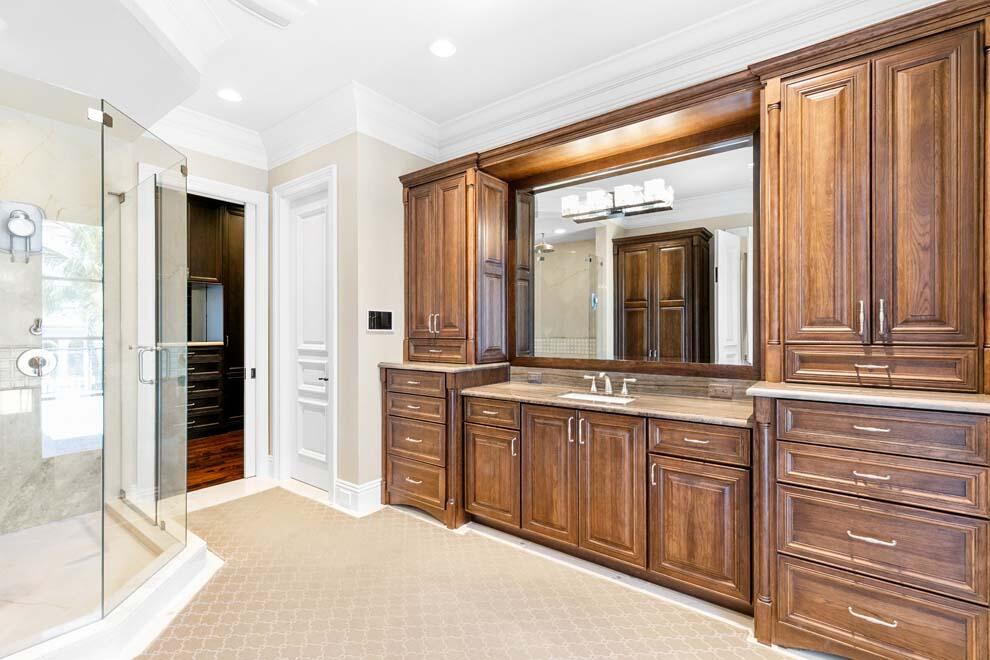 ROYAL PALM YACHT & COUNTRY CLUB - Residential