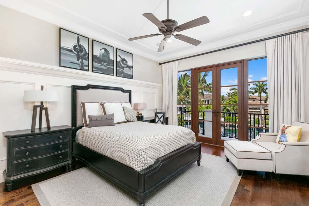 ROYAL PALM YACHT & COUNTRY CLUB - Residential