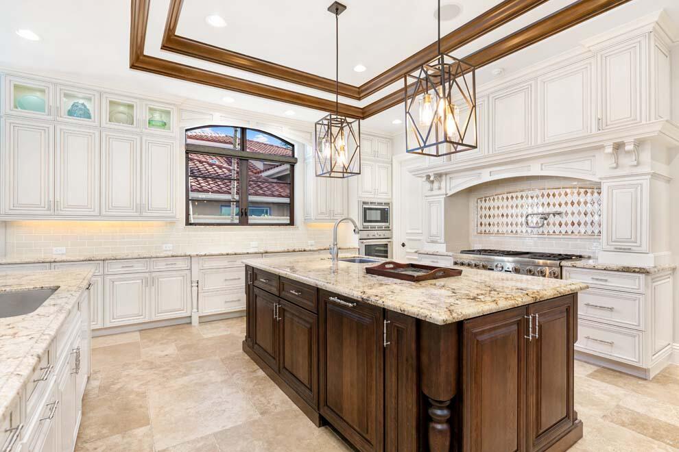 ROYAL PALM YACHT & COUNTRY CLUB - Residential