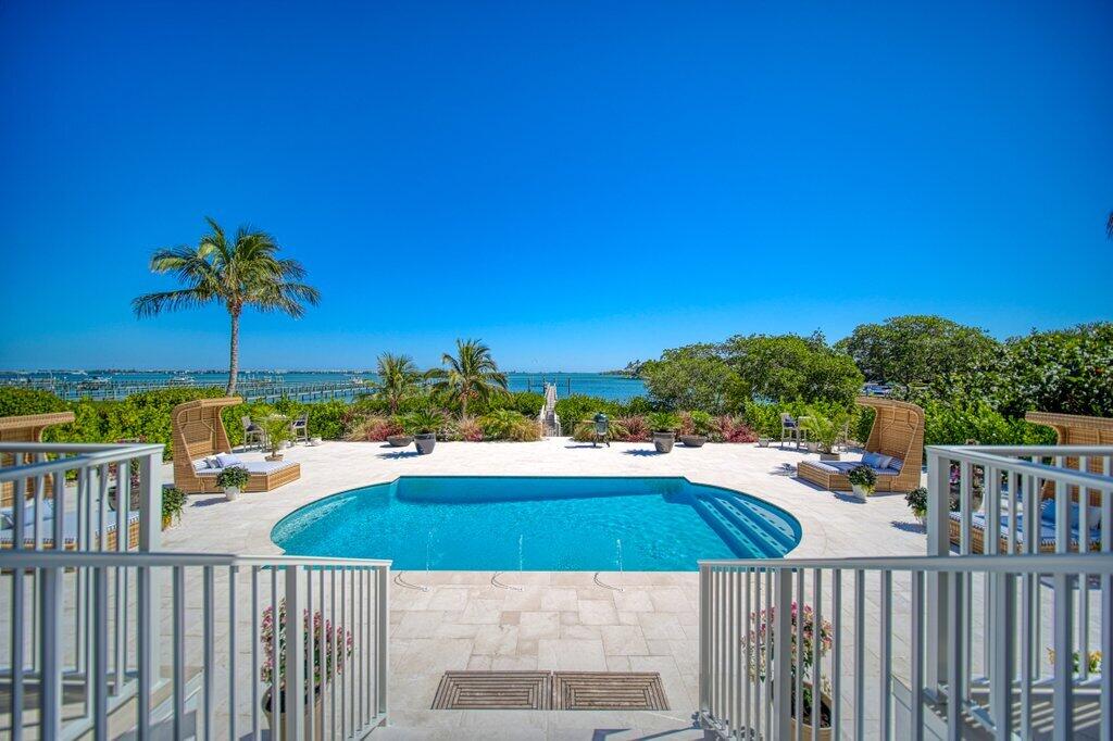 Sewalls Point - Residential
