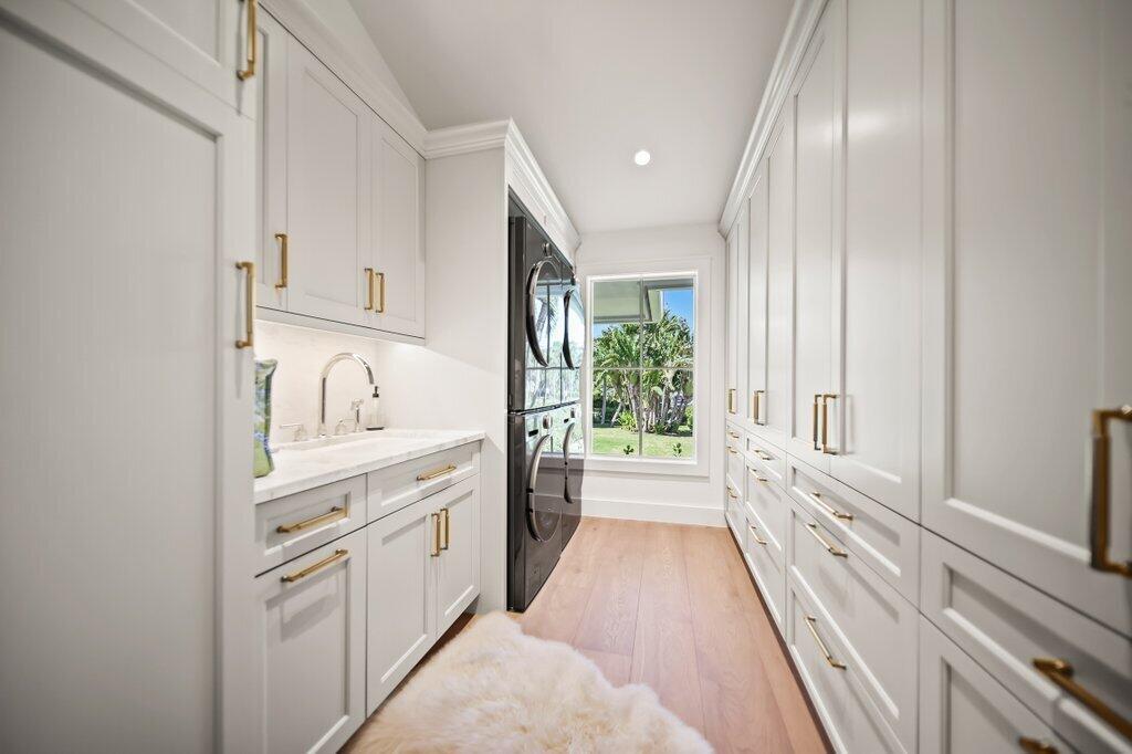Sewalls Point - Residential