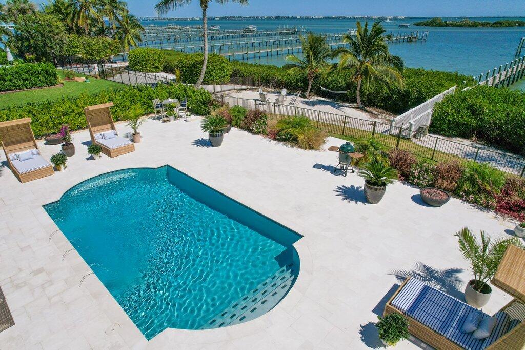 Sewalls Point - Residential
