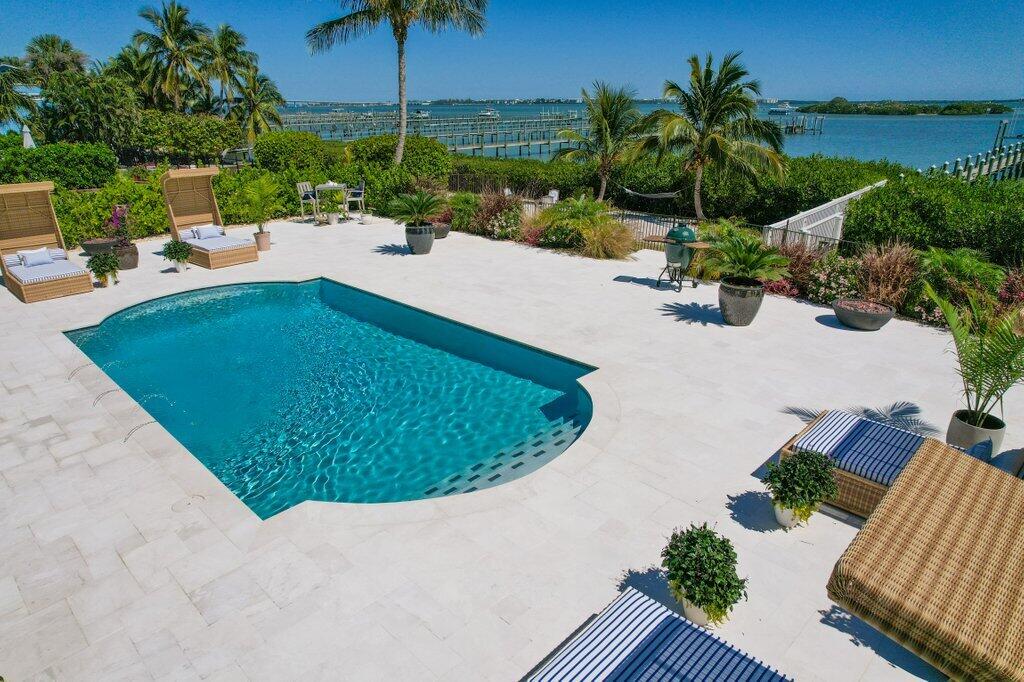Sewalls Point - Residential