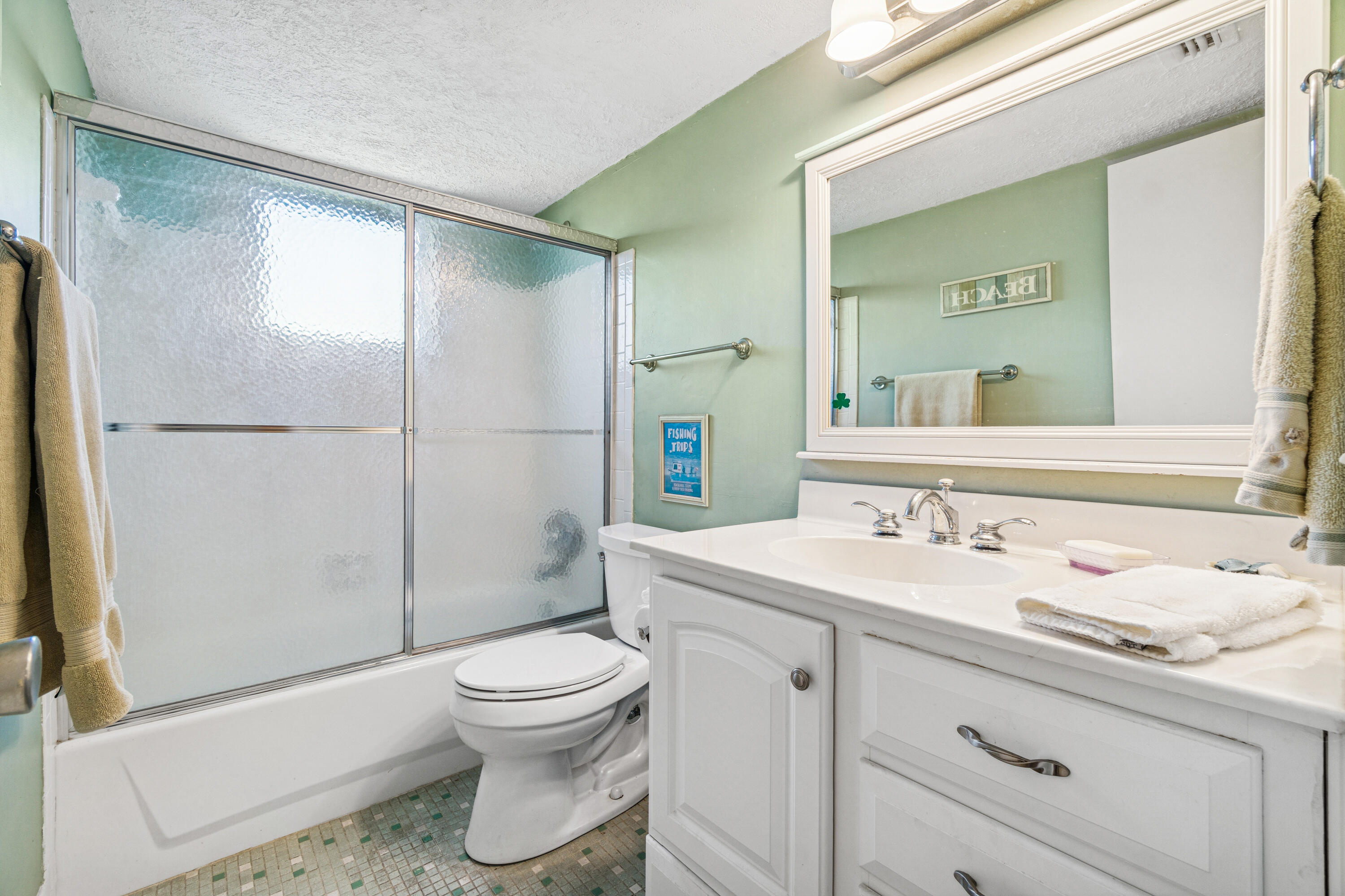 VILLAGE ROYALE CONDO 5 - Residential