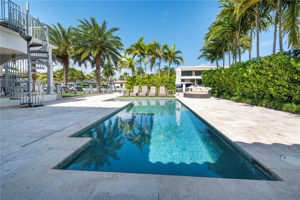 SEVEN ISLES LAS OLAS - Residential