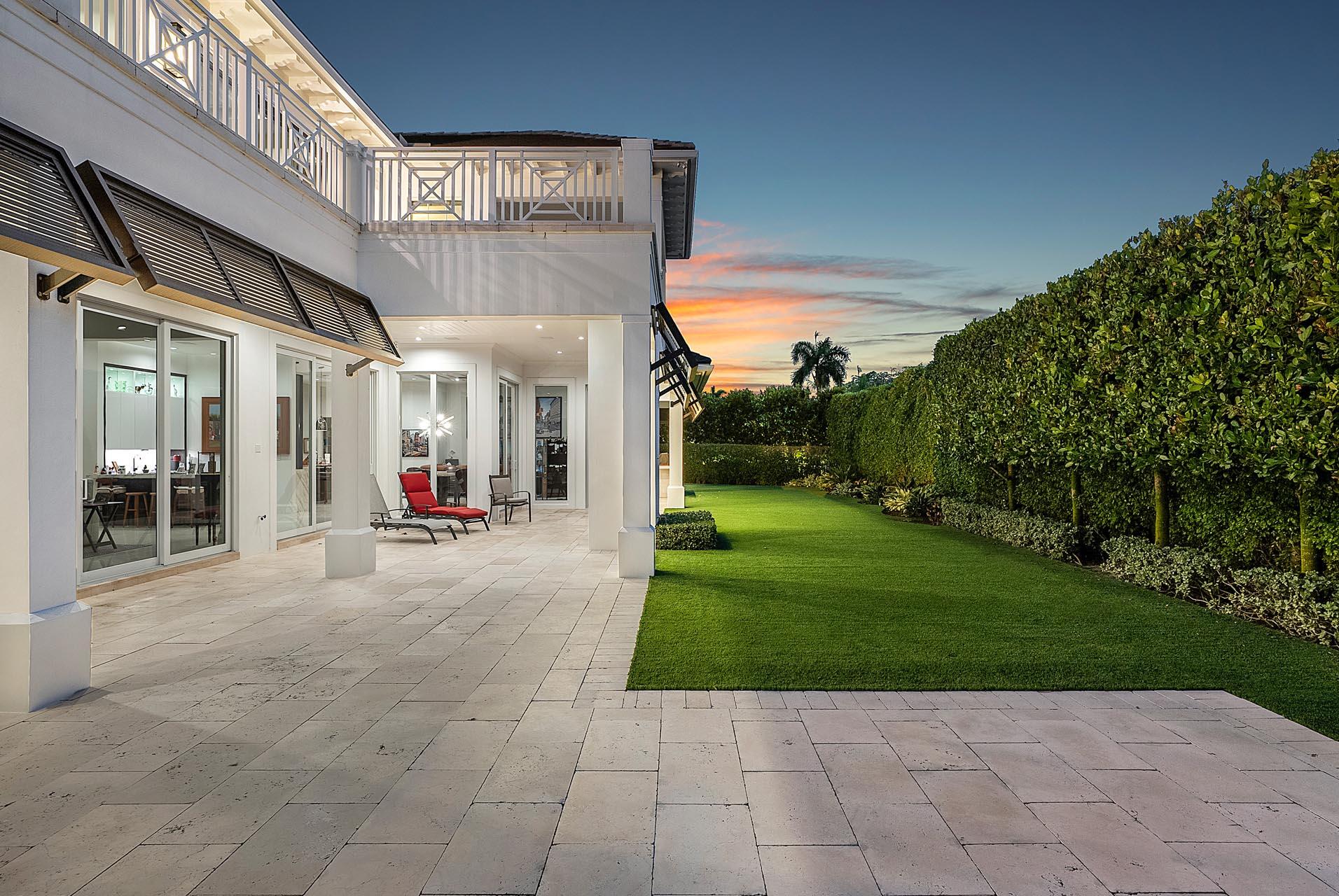 ROYAL PALM YACHT & COUNTRY CLUB - Residential