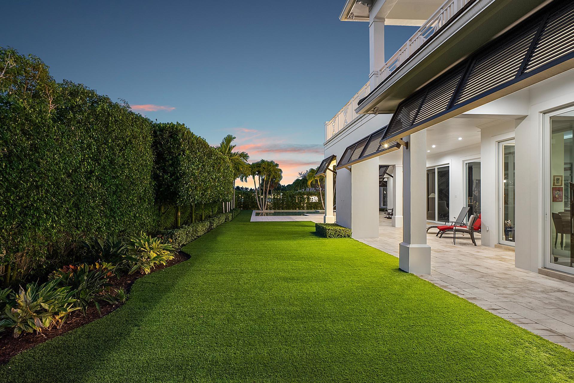 ROYAL PALM YACHT & COUNTRY CLUB - Residential