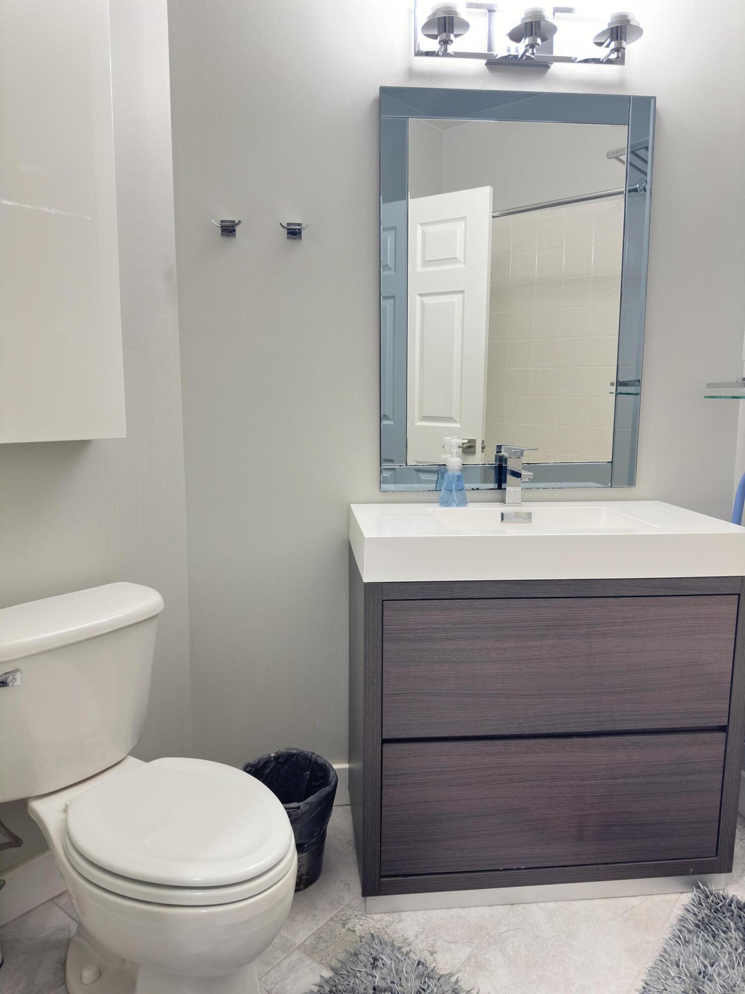 CASTLE PINES CONDOMINIUM - Residential Lease