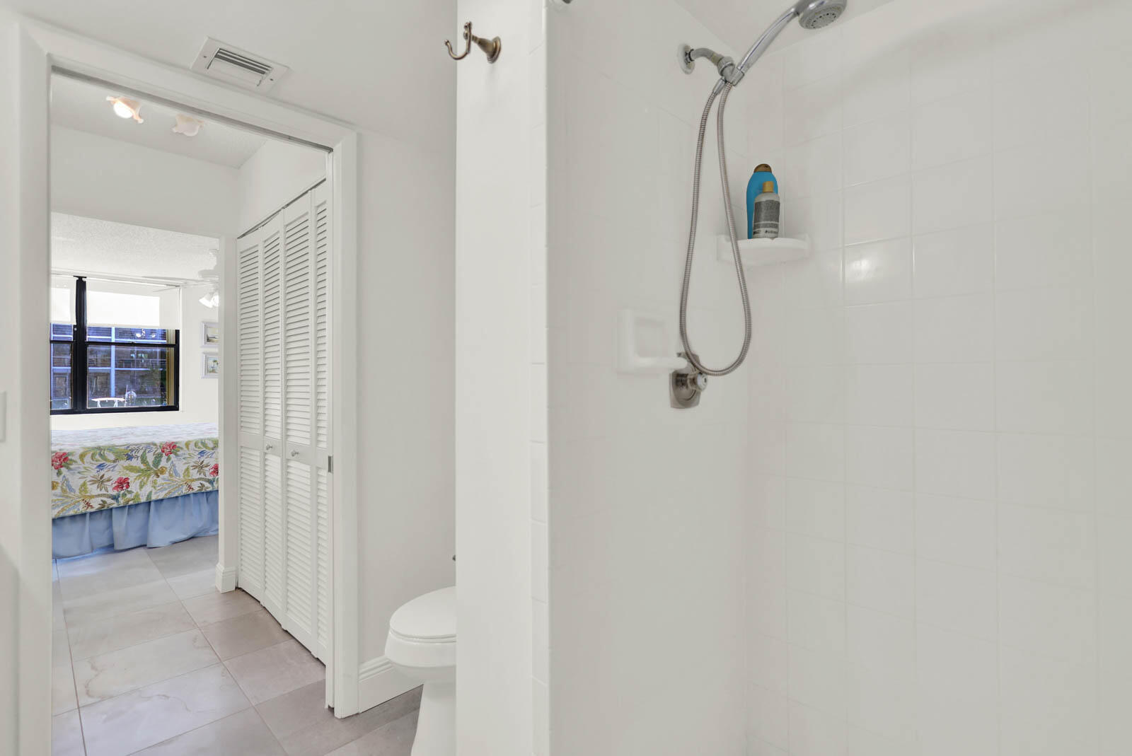 CIRCLE BAY YACHT CLUB CONDO - Residential