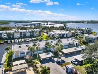 CIRCLE BAY YACHT CLUB CONDO - Residential