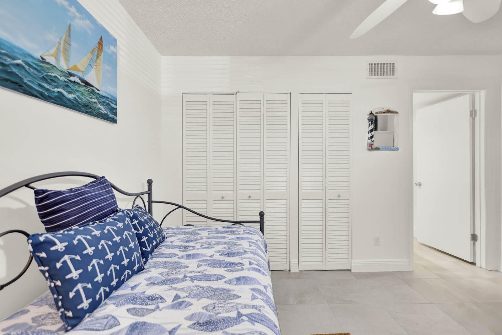CIRCLE BAY YACHT CLUB CONDO - Residential