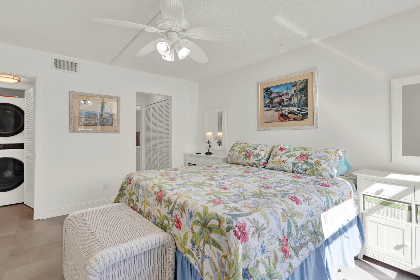 CIRCLE BAY YACHT CLUB CONDO - Residential