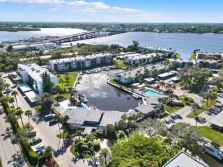 CIRCLE BAY YACHT CLUB CONDO - Residential
