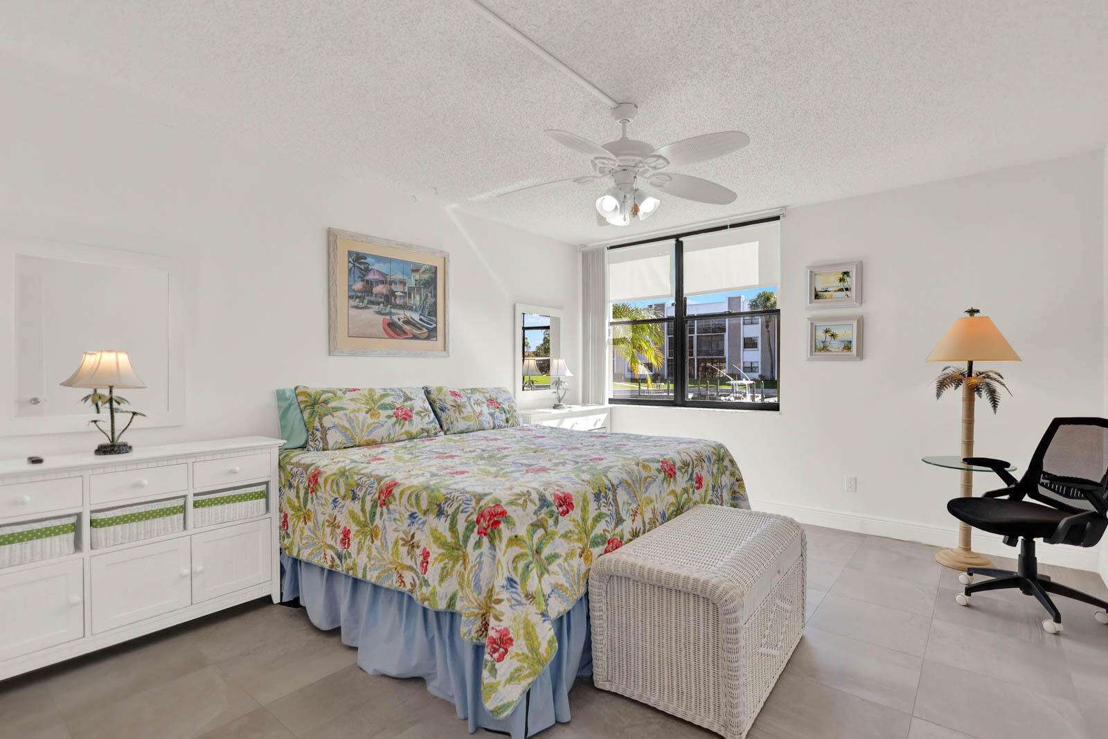 CIRCLE BAY YACHT CLUB CONDO - Residential