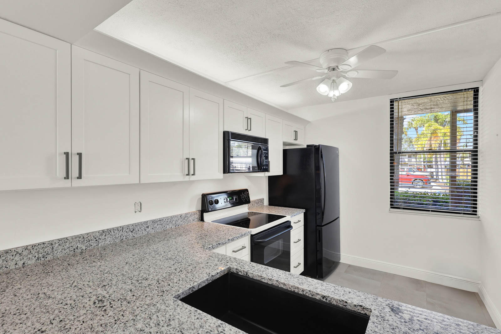 CIRCLE BAY YACHT CLUB CONDO - Residential