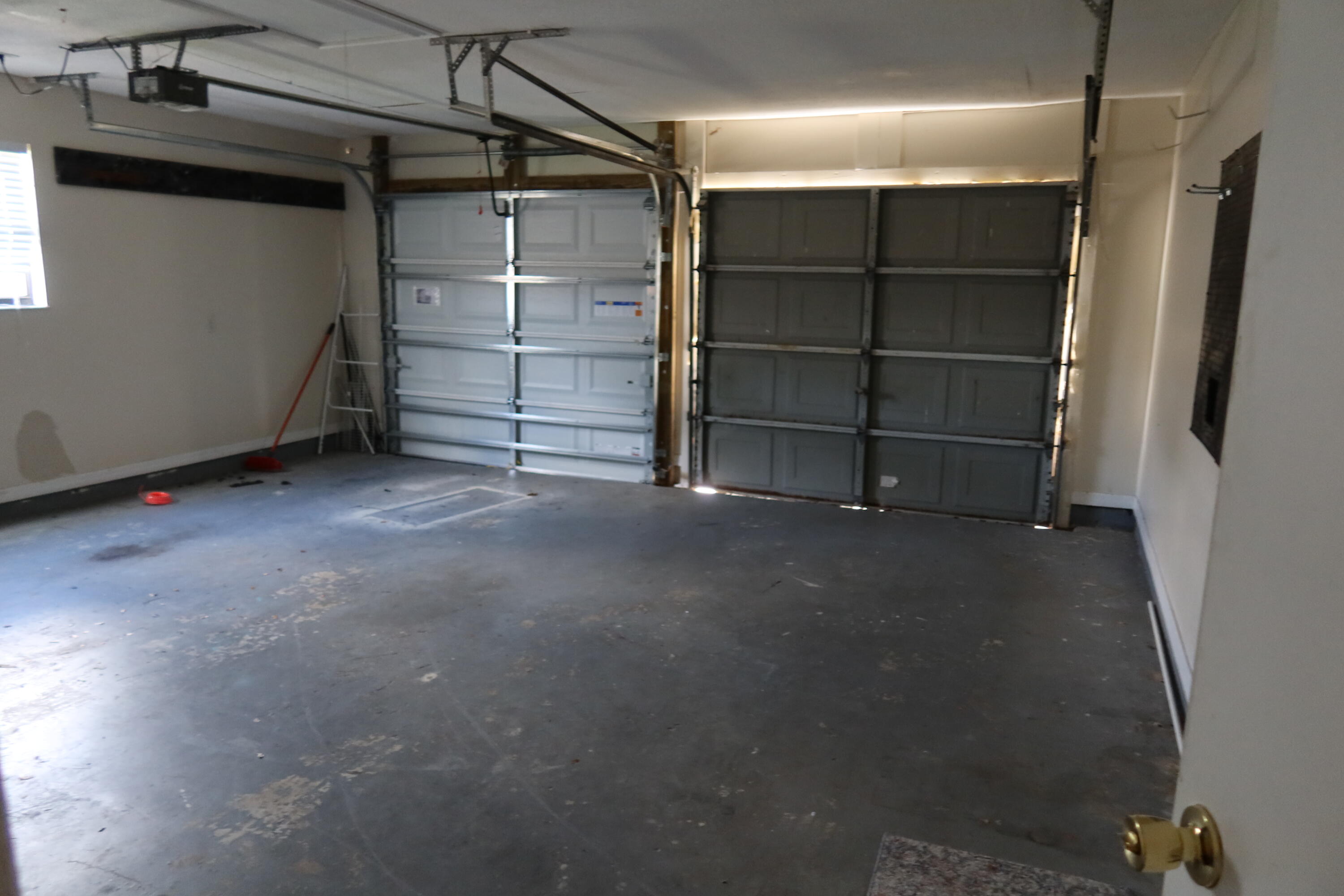 PORT ST LUCIE SECTION 10 - Residential Lease
