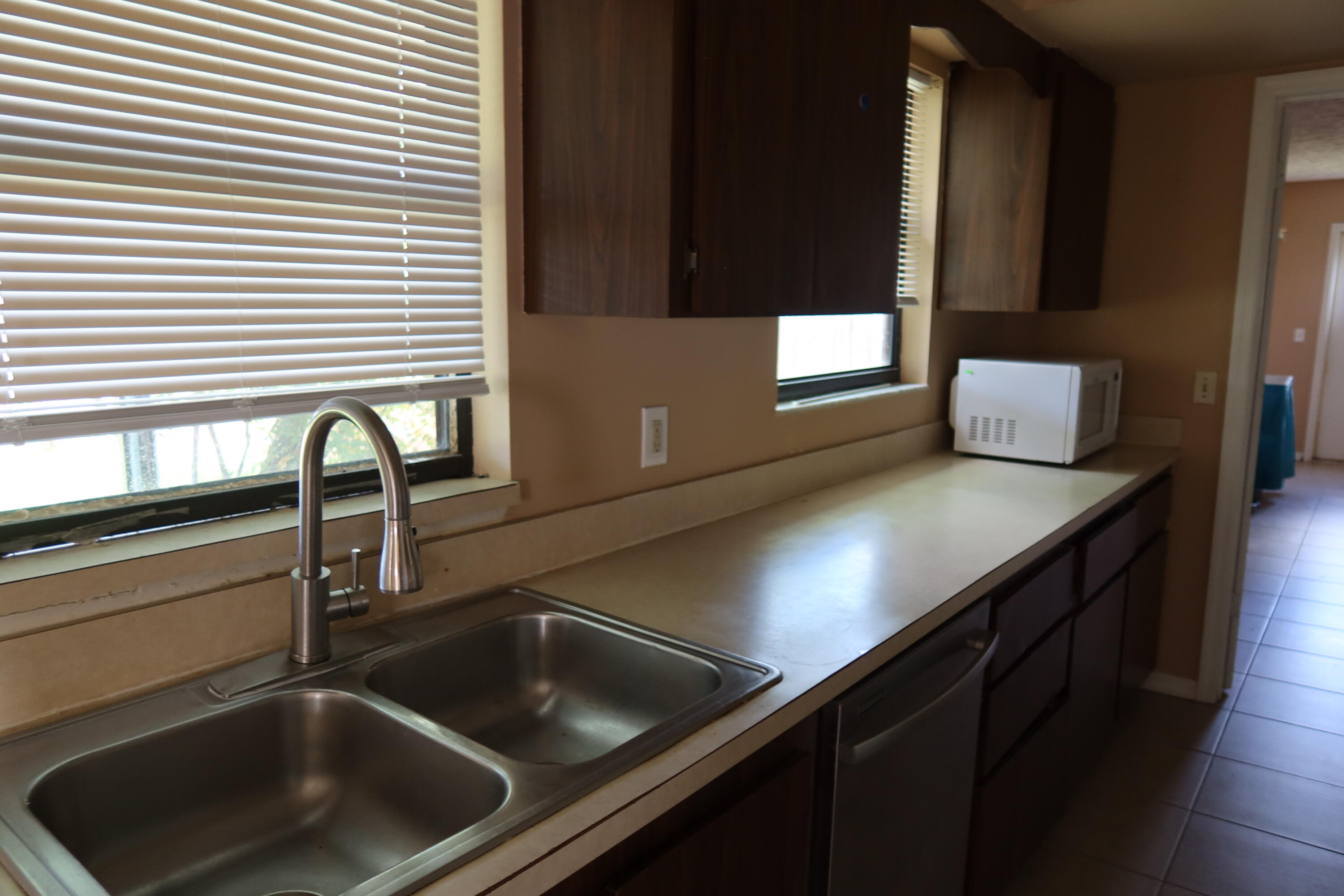 PORT ST LUCIE SECTION 10 - Residential Lease